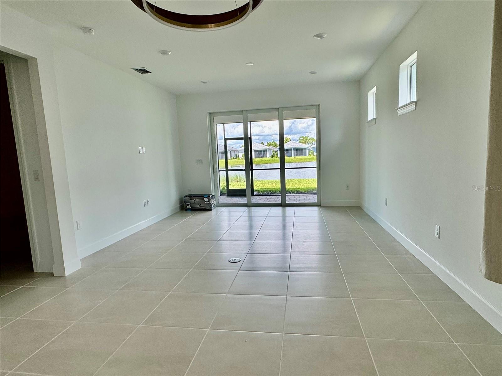 Image 7 of 53 For 10478 Sea Breeze Ridge Drive