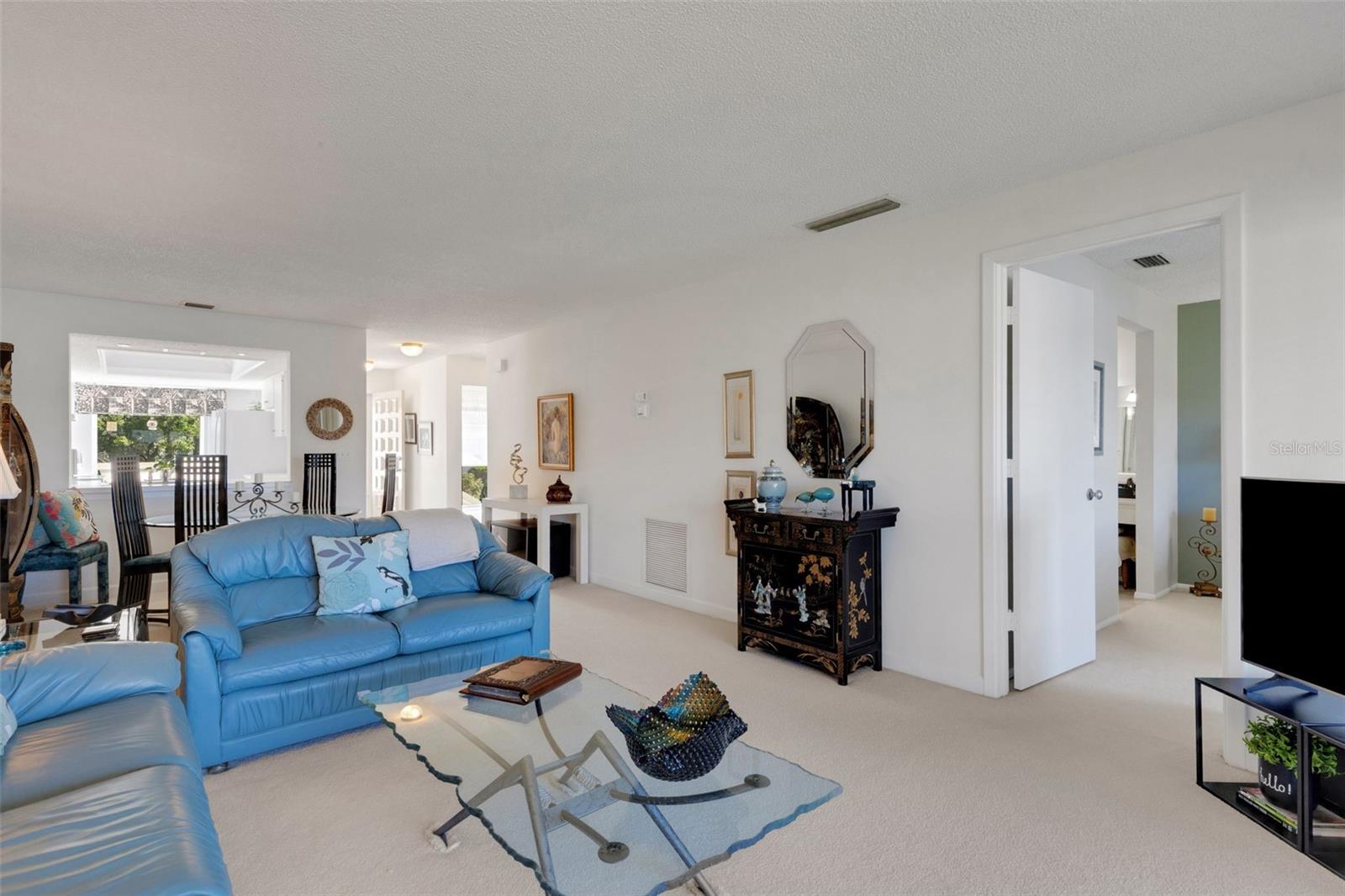 Image 10 of 33 For 5206 Wedgewood Lane 78