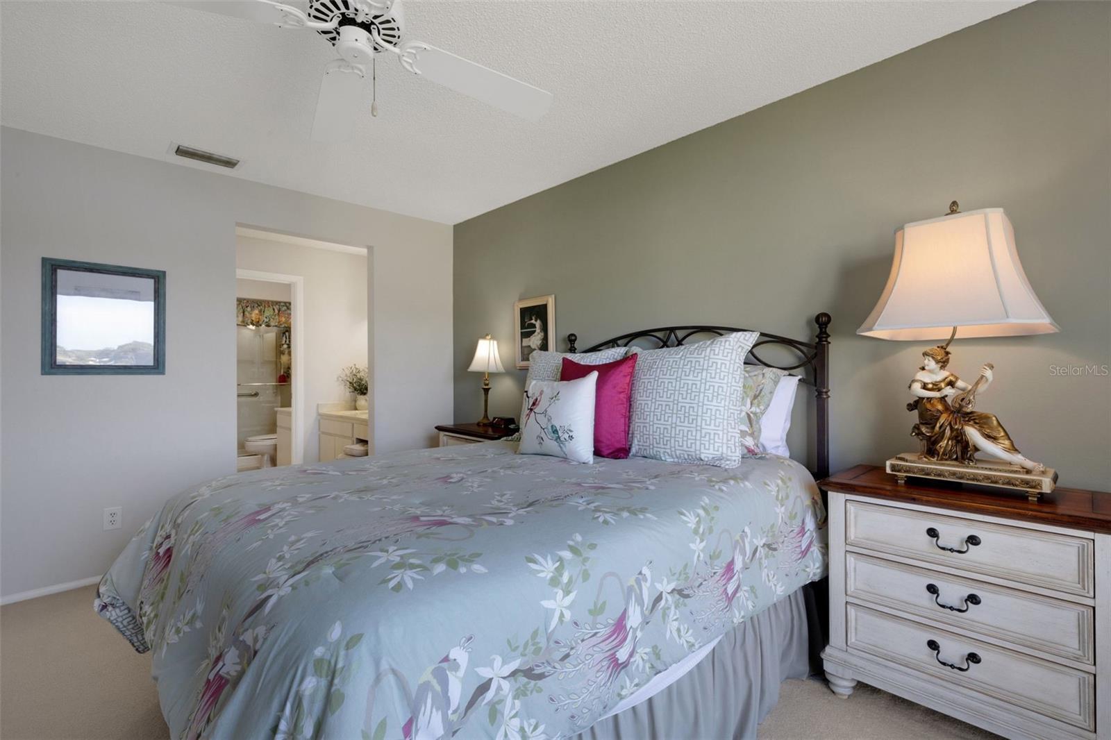 Image 23 of 33 For 5206 Wedgewood Lane 78