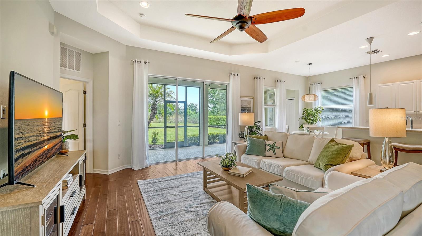 Image 12 of 67 For 4738 Claremont Park Drive