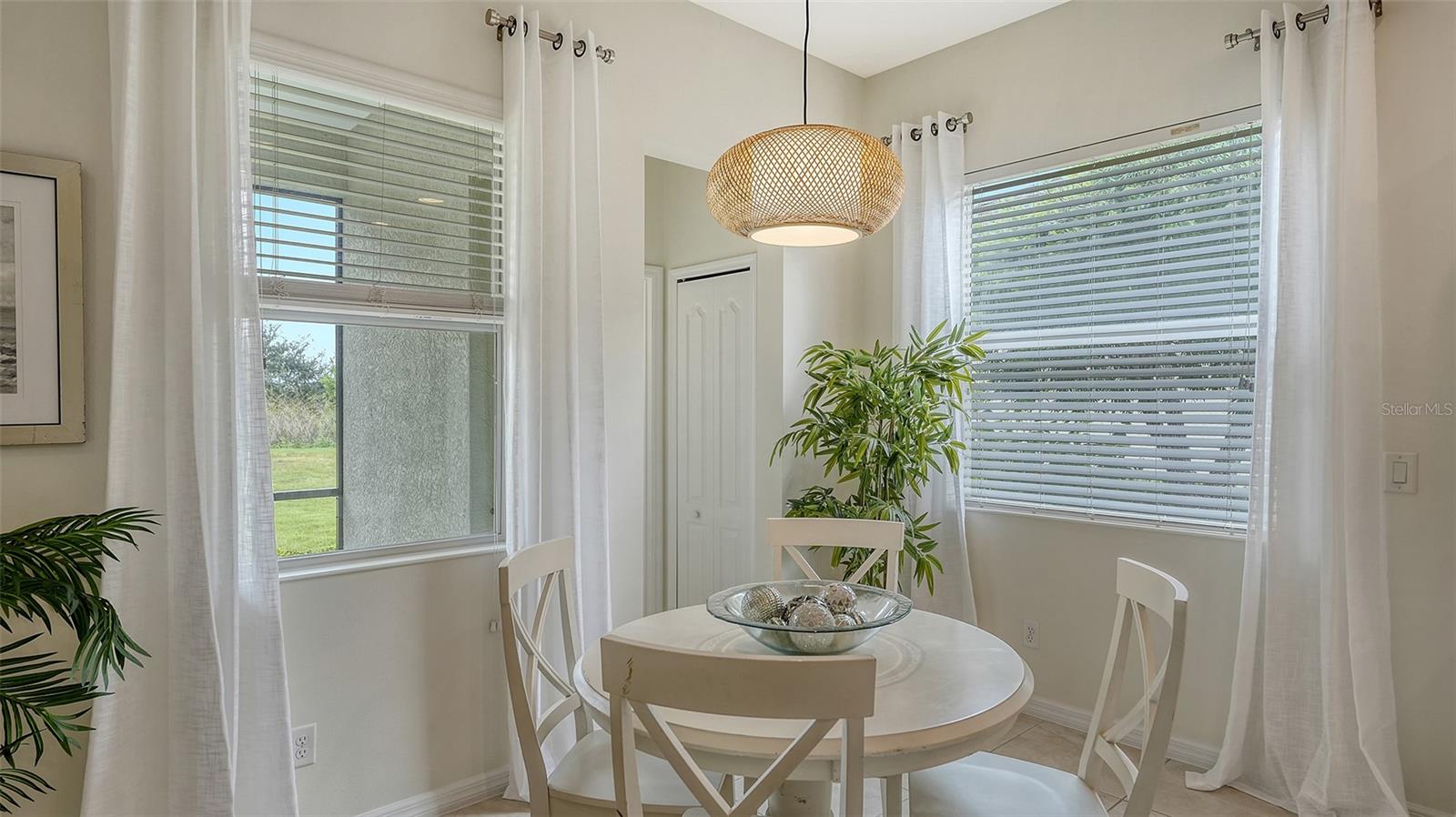 Image 20 of 67 For 4738 Claremont Park Drive