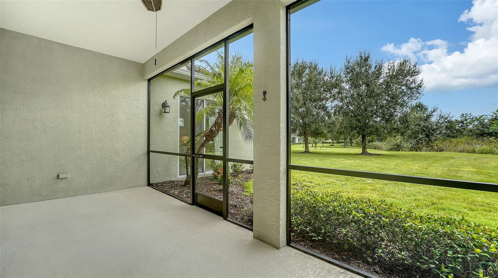 Image 33 of 67 For 4738 Claremont Park Drive