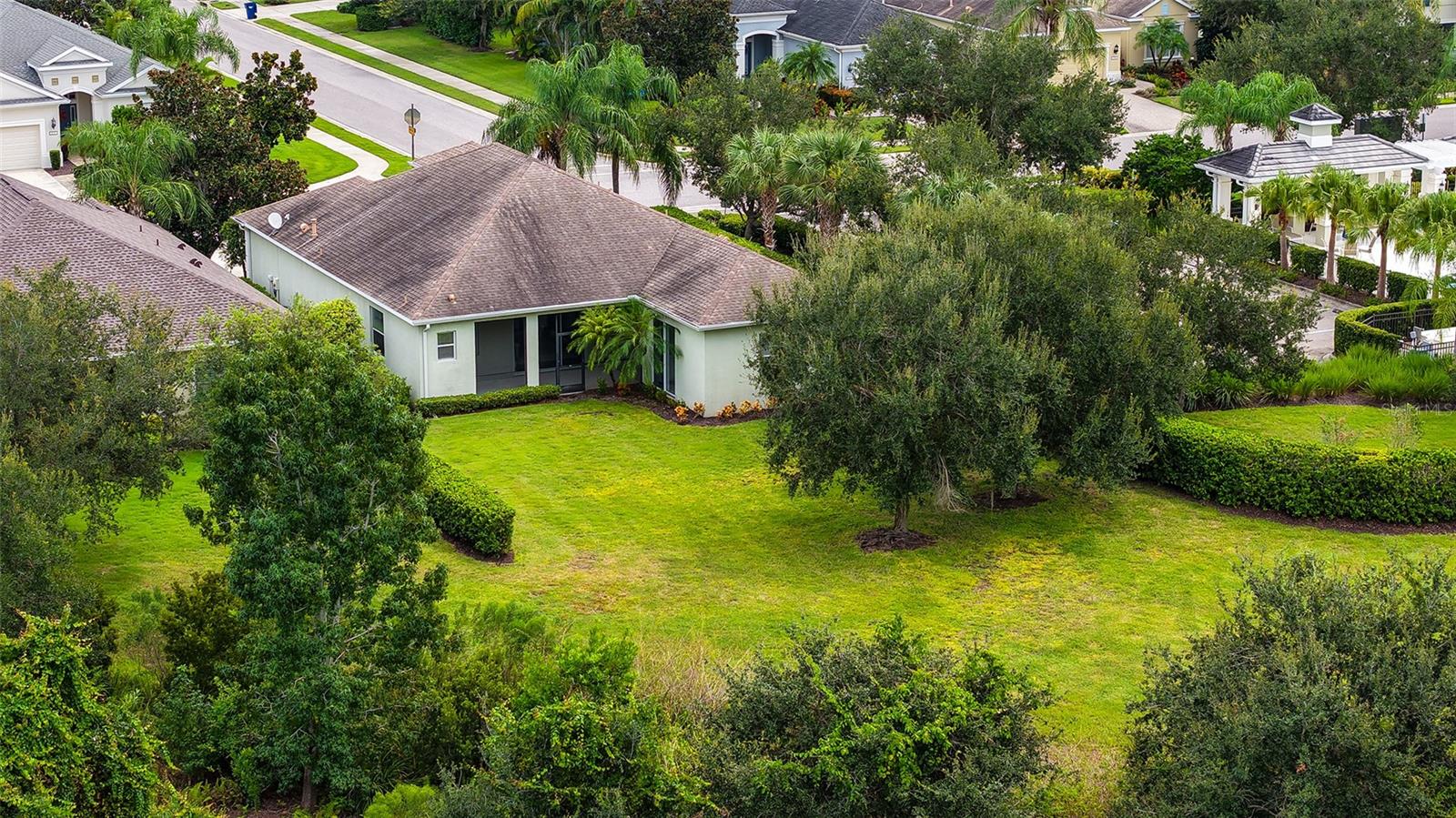 Image 36 of 67 For 4738 Claremont Park Drive