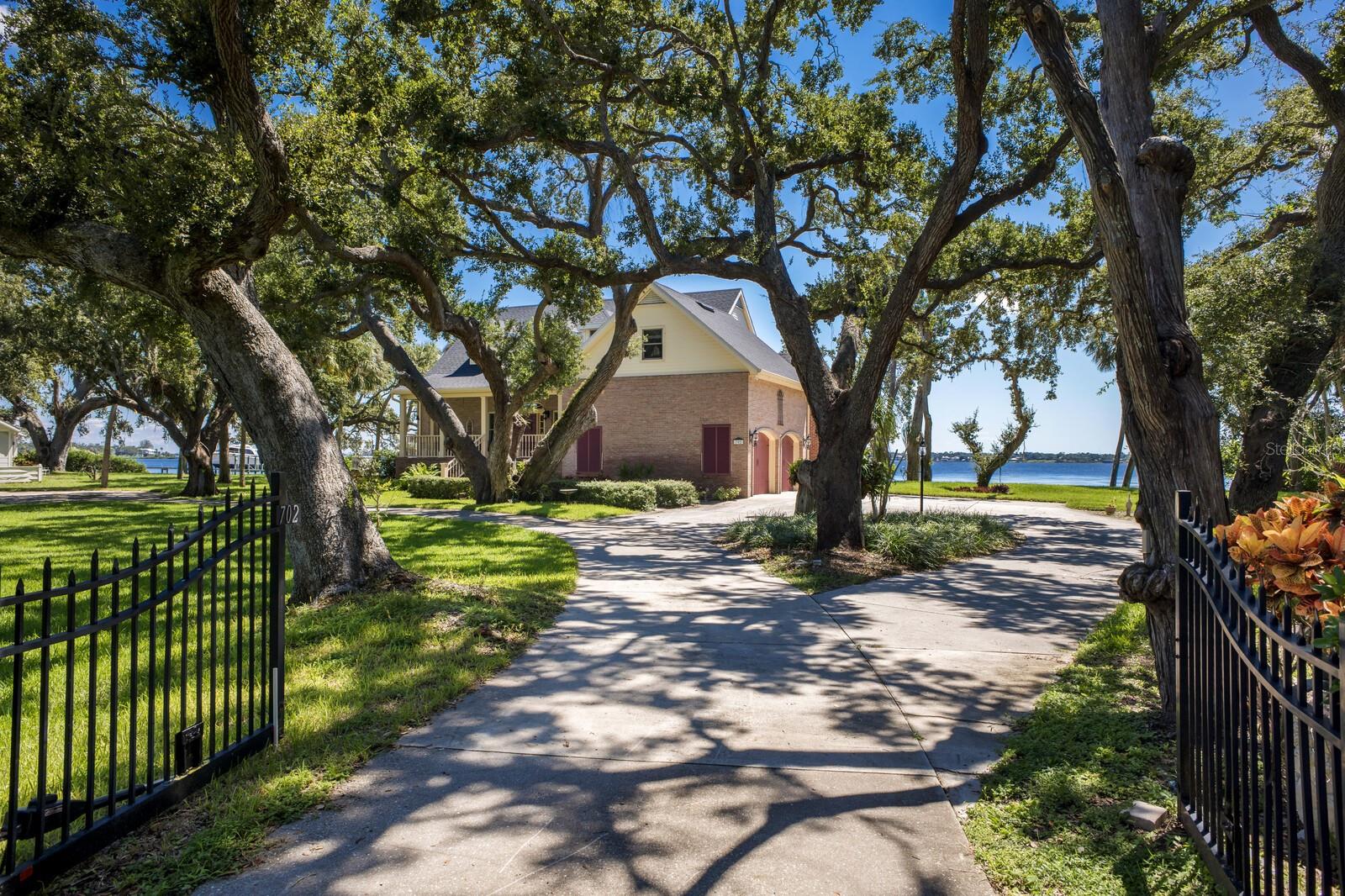 Details for 702 32nd Avenue W, PALMETTO, FL 34221