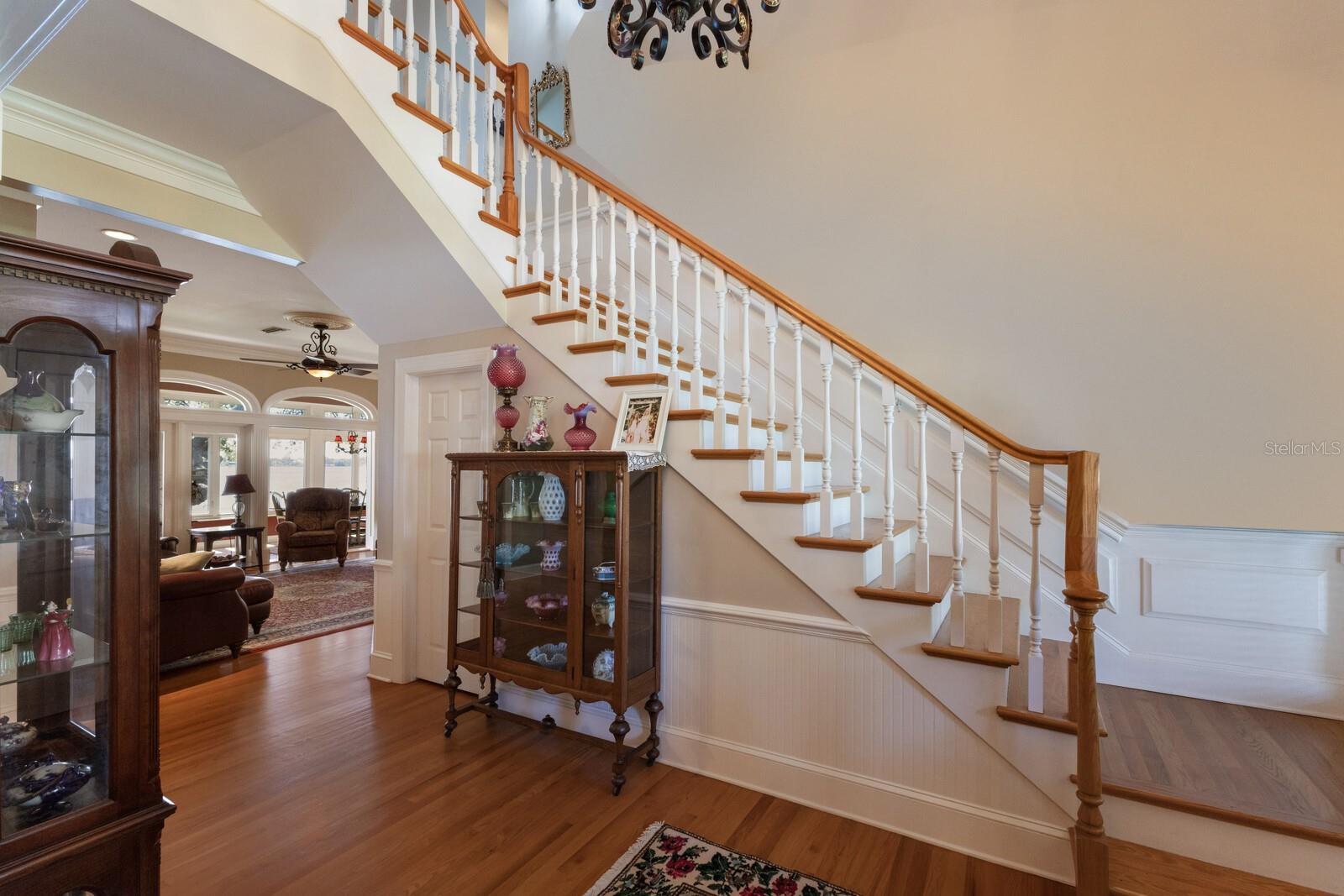 Image 10 of 65 For 702 32nd Avenue W
