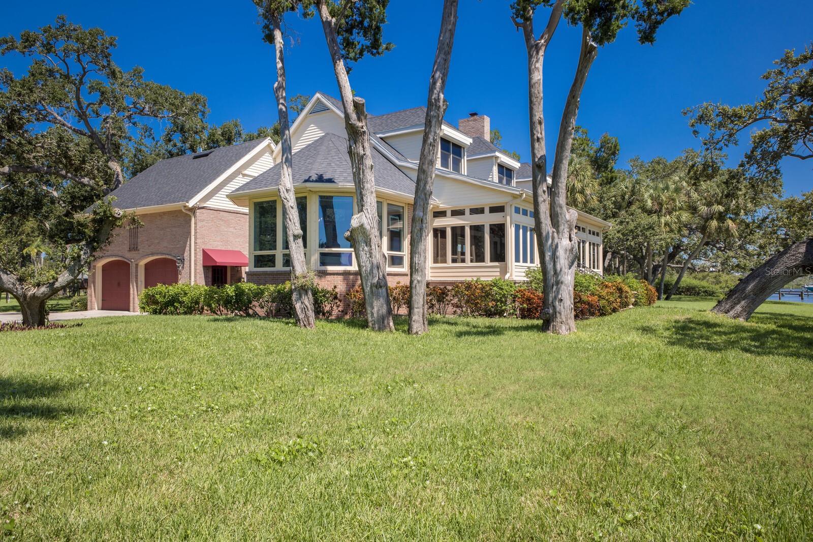 Image 38 of 65 For 702 32nd Avenue W