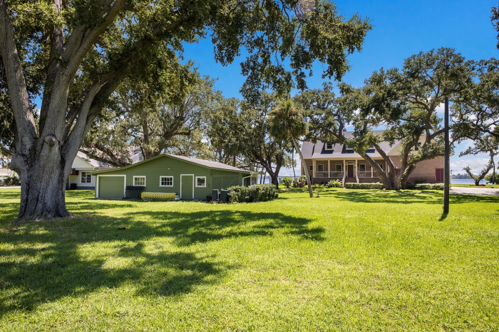Image 49 of 65 For 702 32nd Avenue W