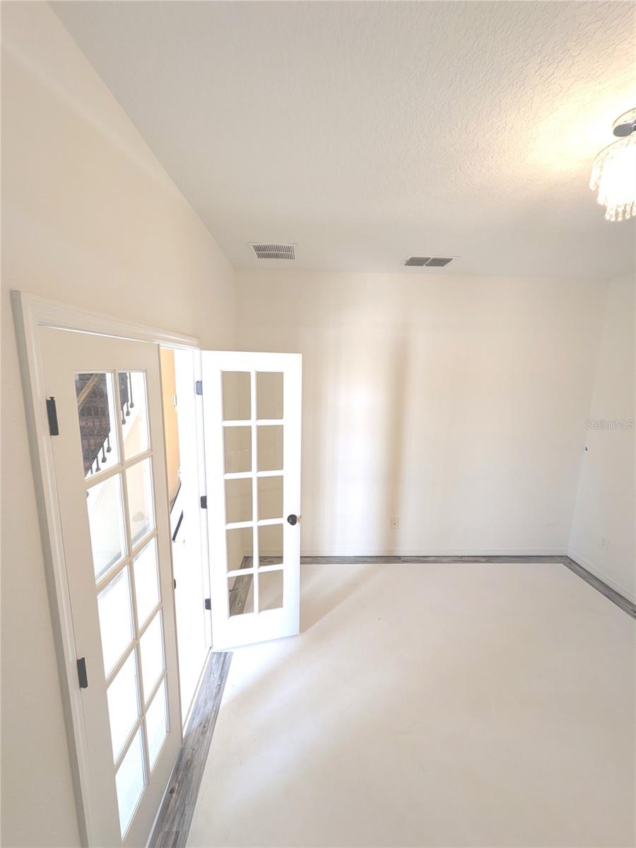 Image 20 of 34 For 515 Blue Cypress Drive