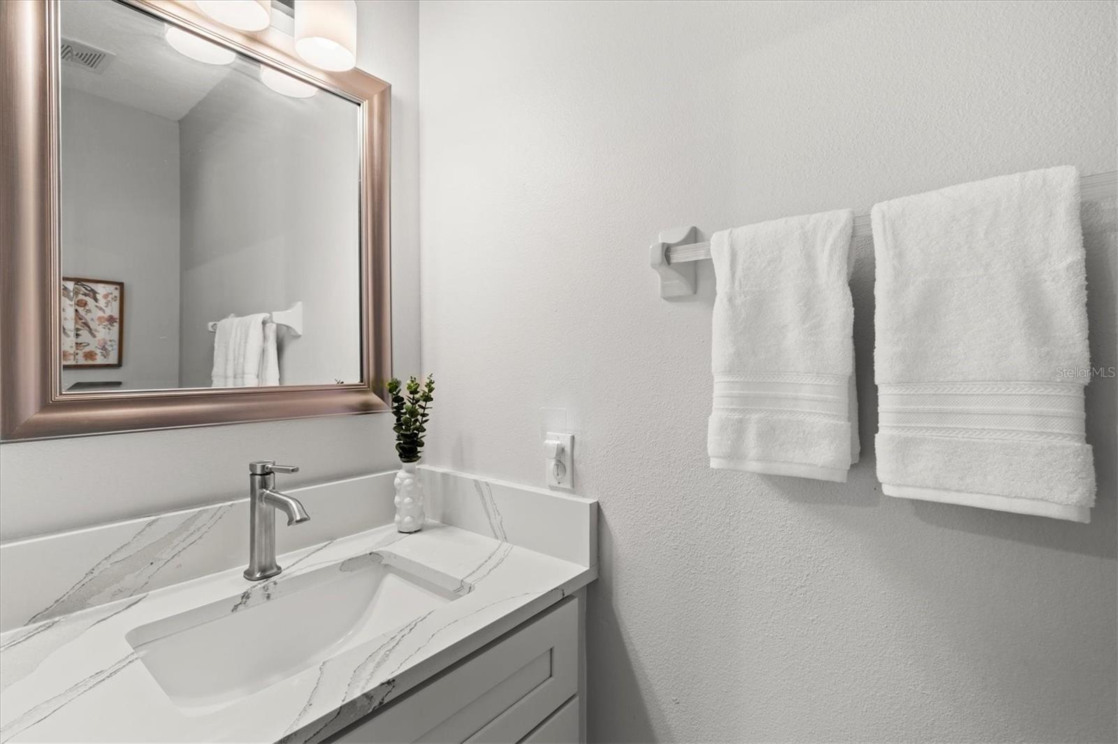 Image 17 of 55 For 14921 Amberjack Terrace