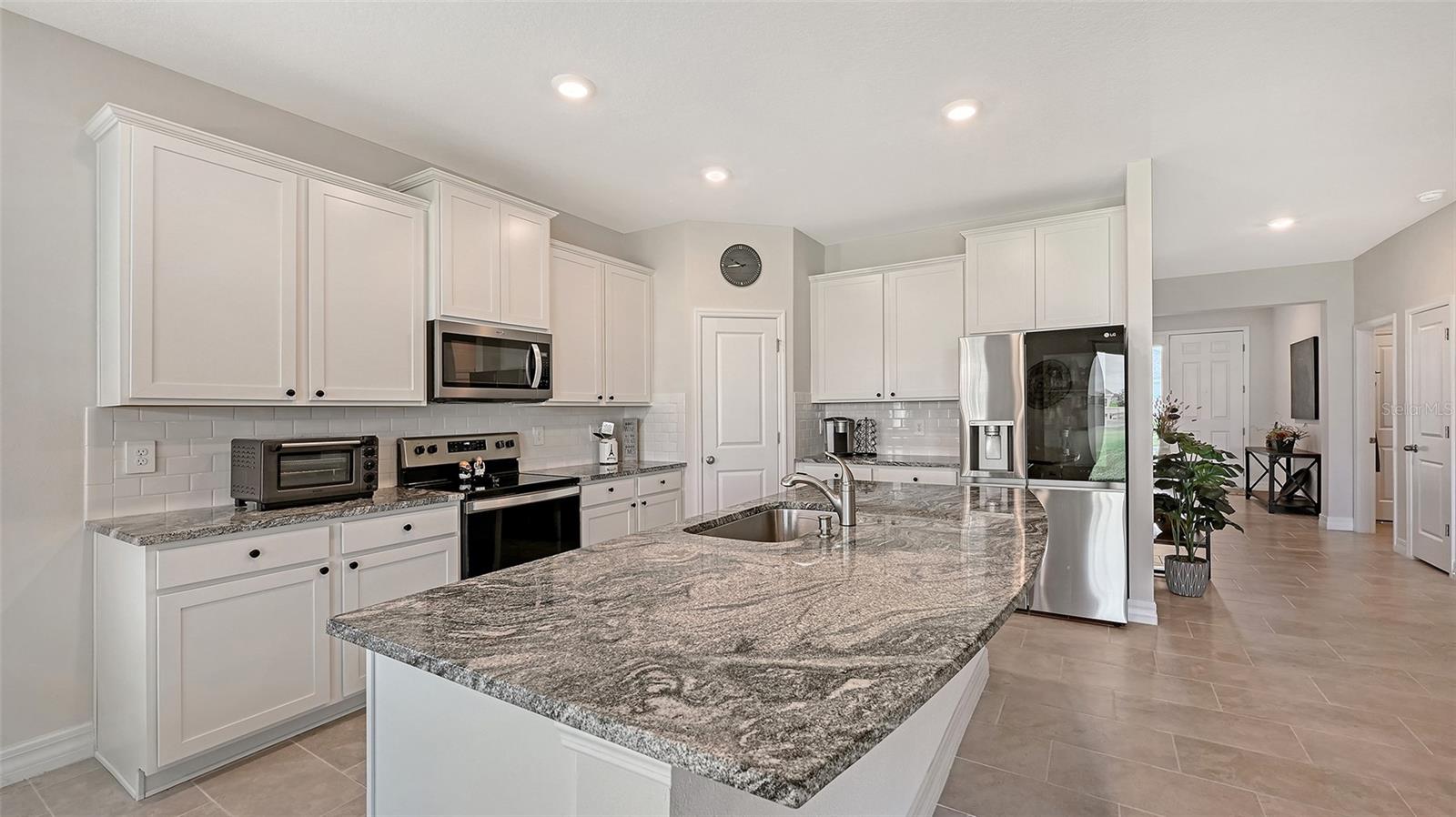 Image 16 of 45 For 17759 Cantarina Cove