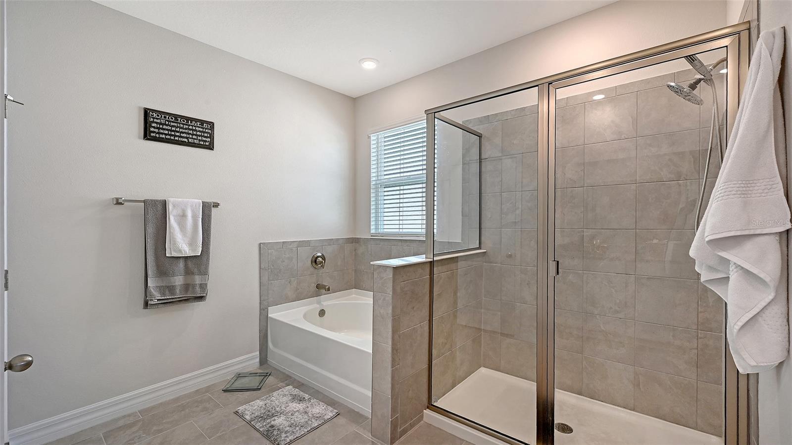 Image 21 of 45 For 17759 Cantarina Cove