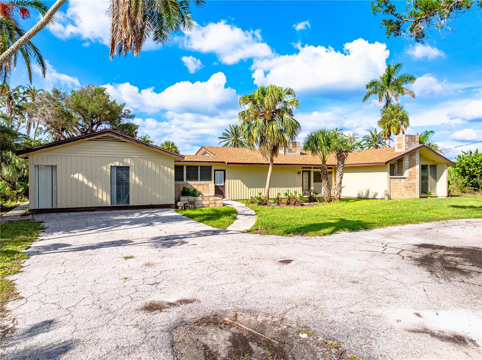 Image 22 of 28 For 3620 Riverview Boulevard