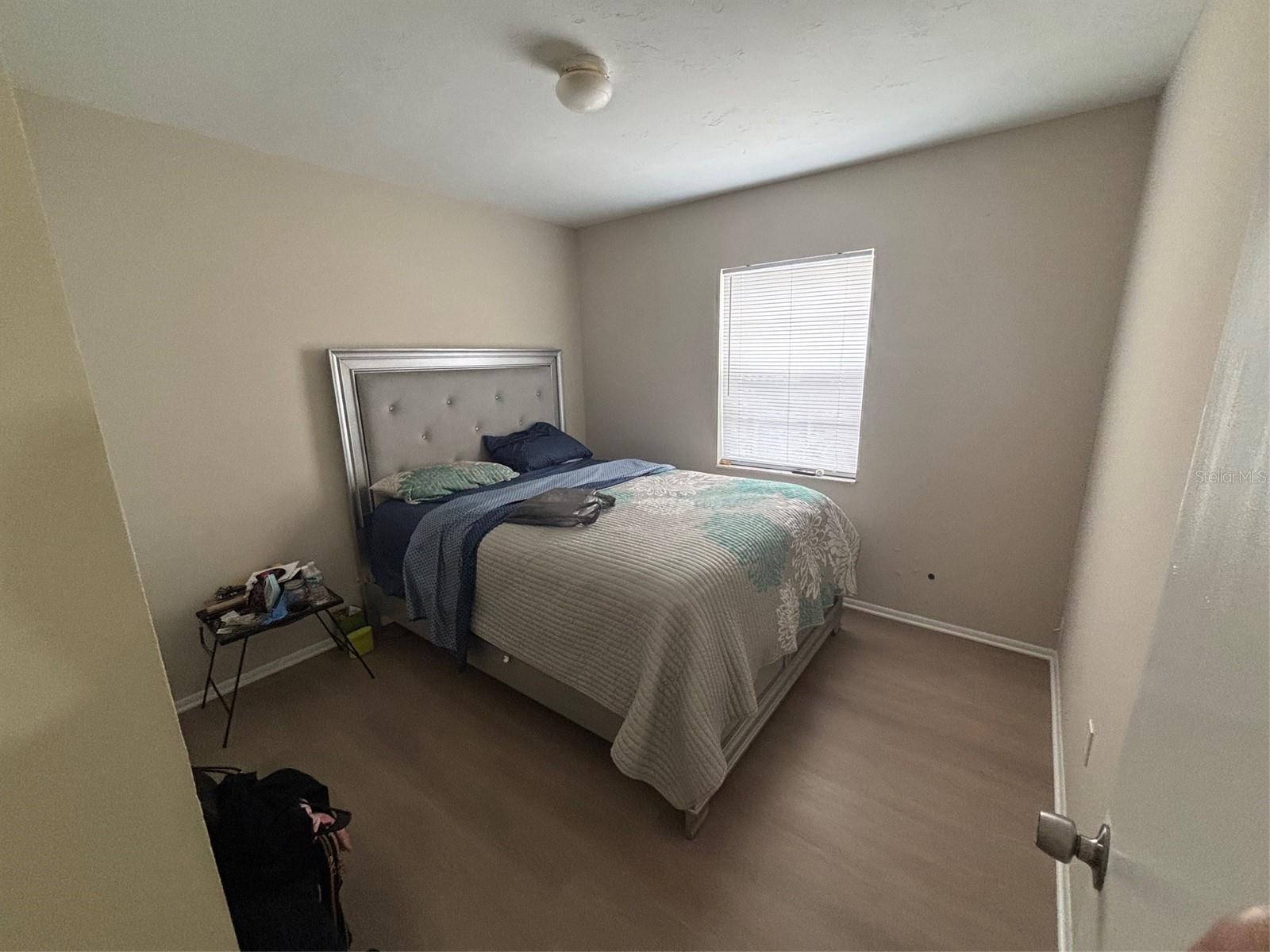 Image 16 of 29 For 2381 Leon Avenue