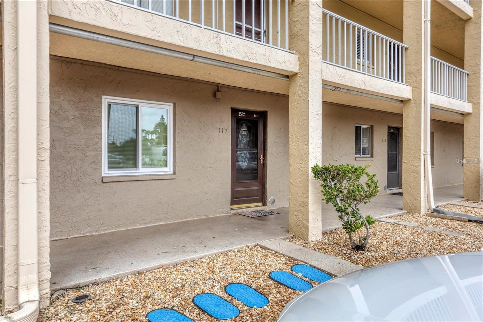 Image 10 of 32 For 3532 Lake Bayshore Drive K117
