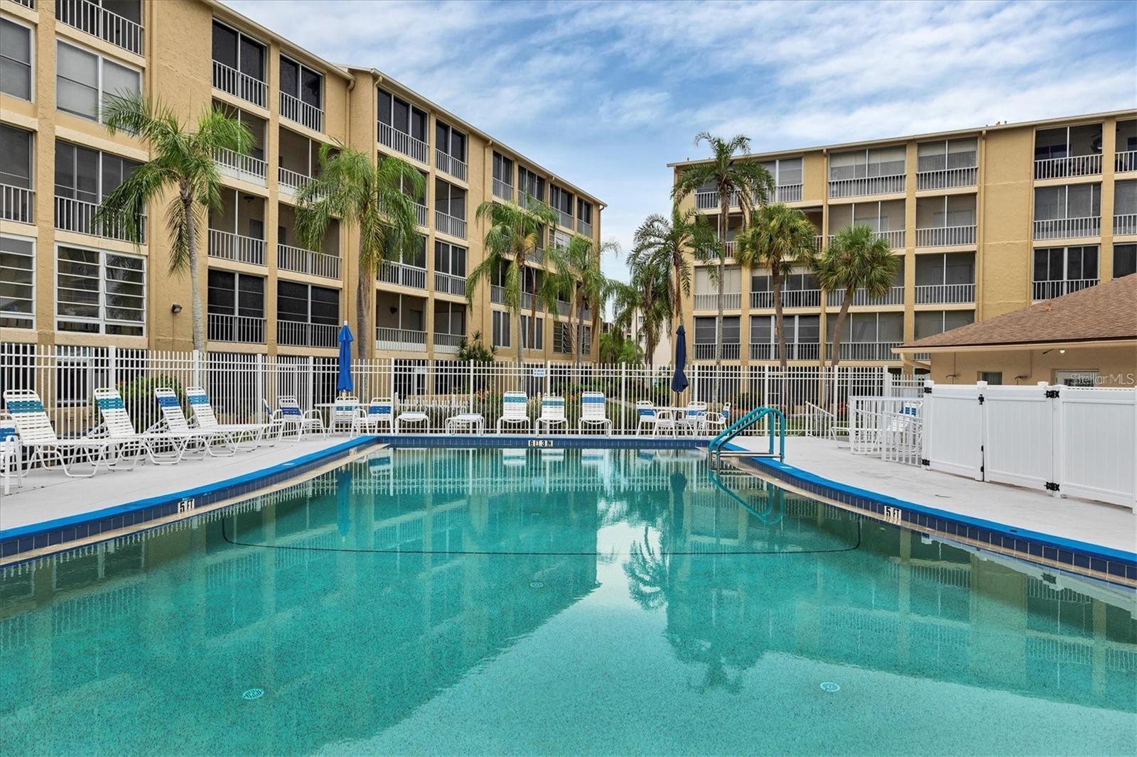 Image 3 of 32 For 3532 Lake Bayshore Drive K117