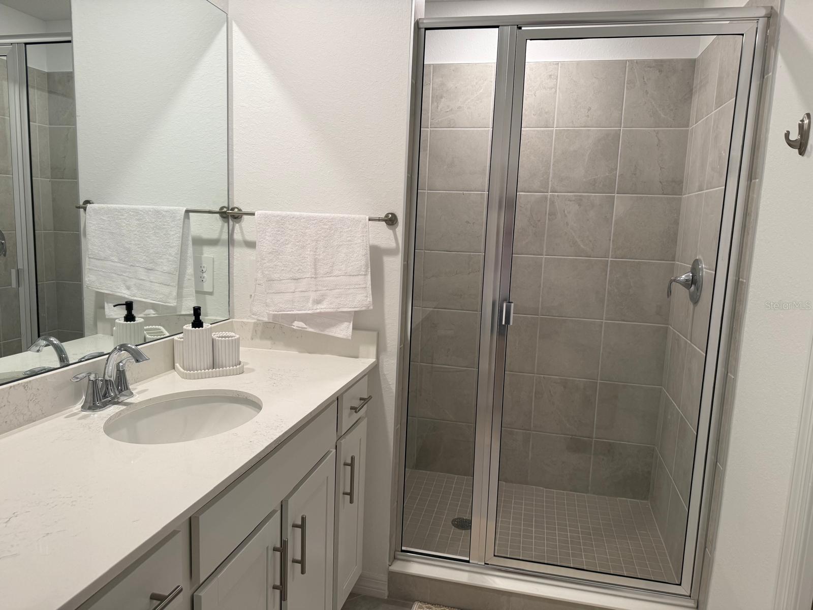 Image 5 of 15 For 17595 Opal Sand Drive  207