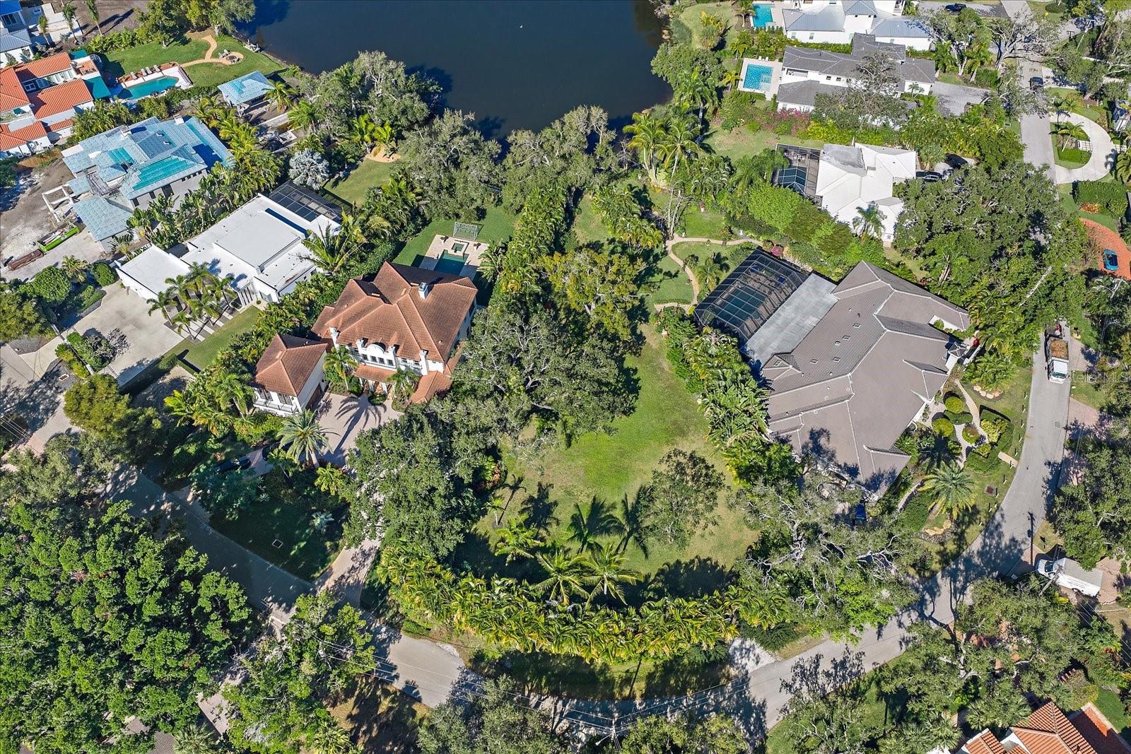 Image 24 of 27 For 1643 Lakeshore Drive