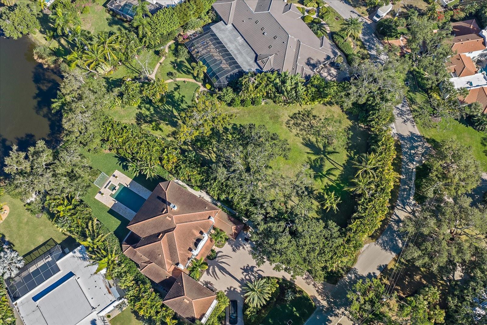 Image 26 of 27 For 1643 Lakeshore Drive