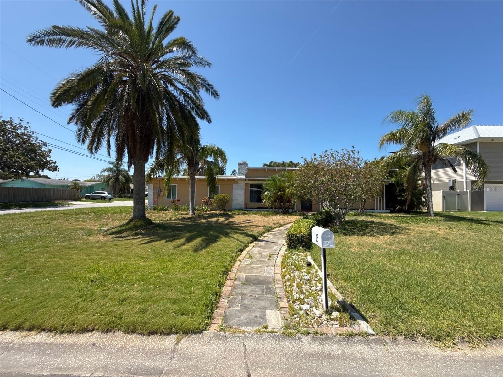 Listing Details for 63 Palm Boulevard, DUNEDIN, FL 34698