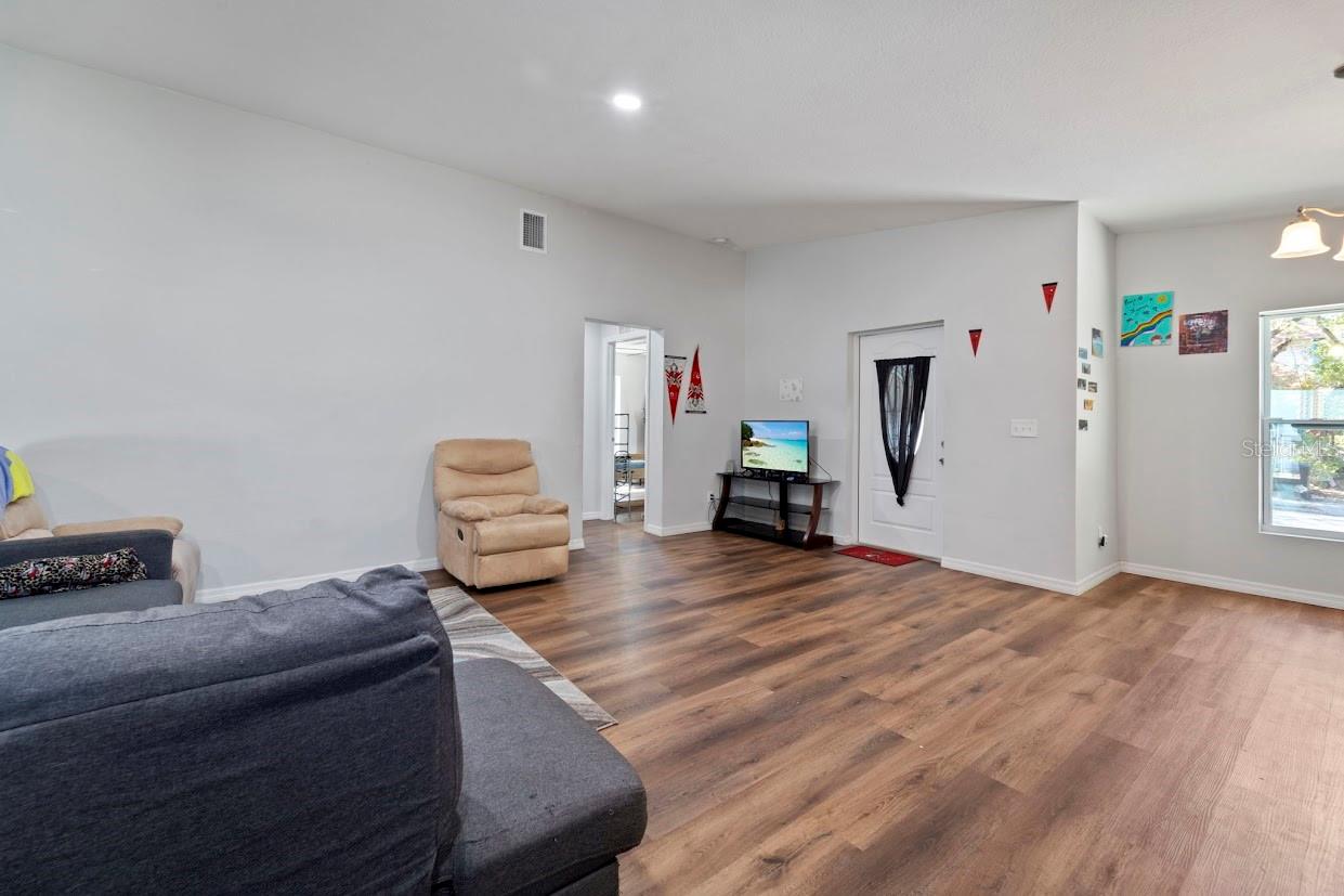 Image 6 of 20 For 1650 14th Street S