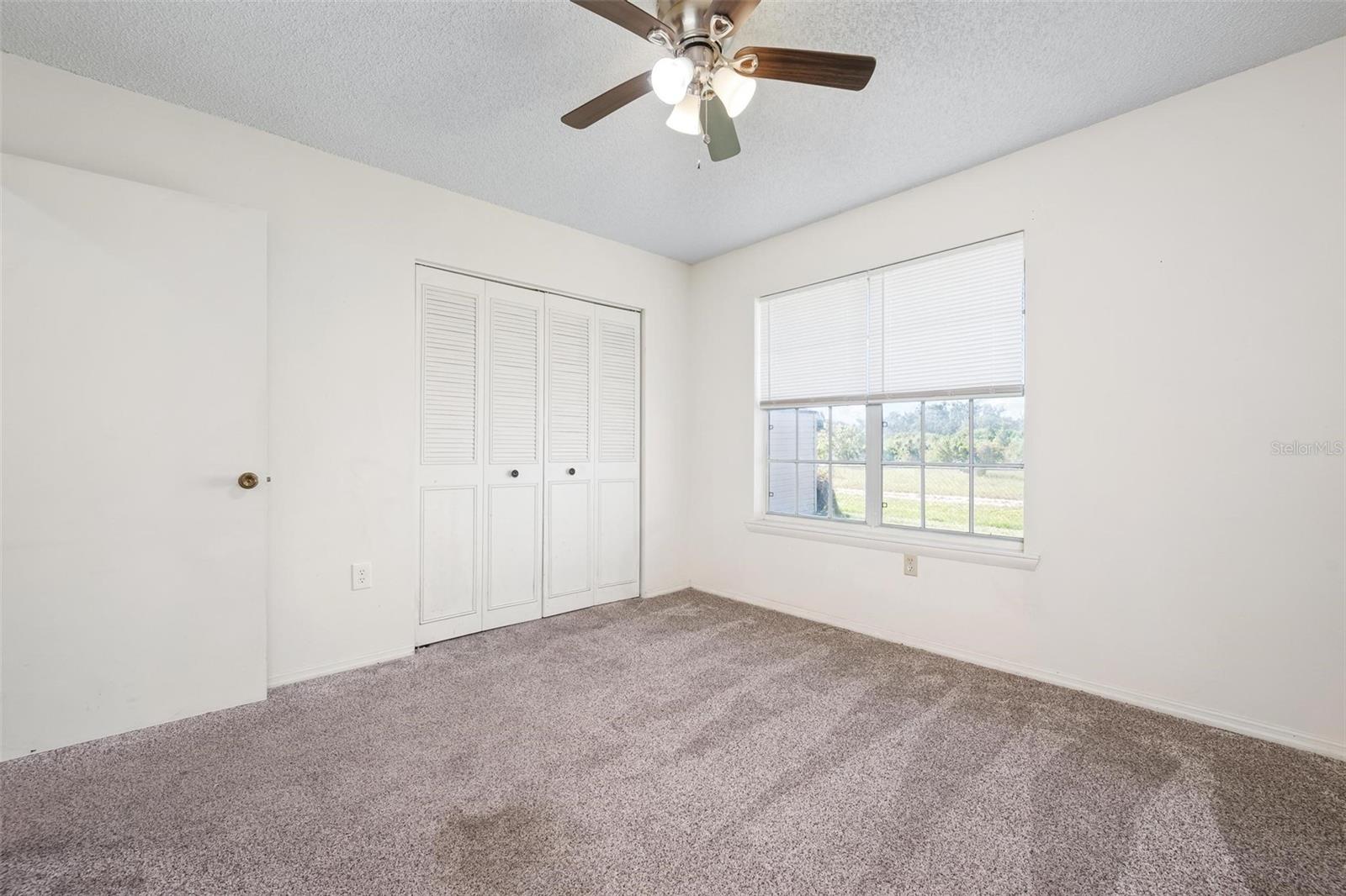 Image 18 of 34 For 613 45th Street E
