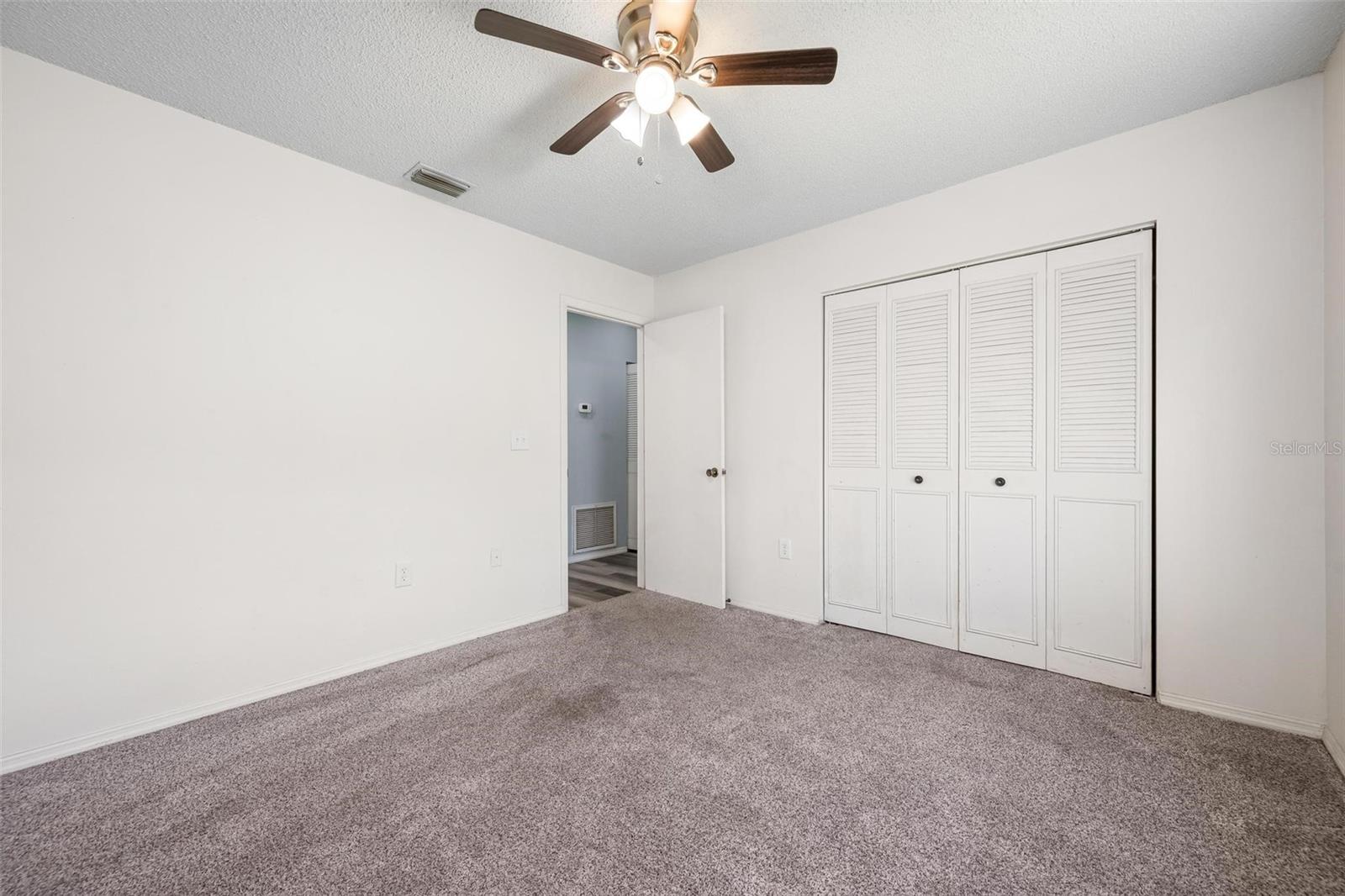 Image 19 of 34 For 613 45th Street E