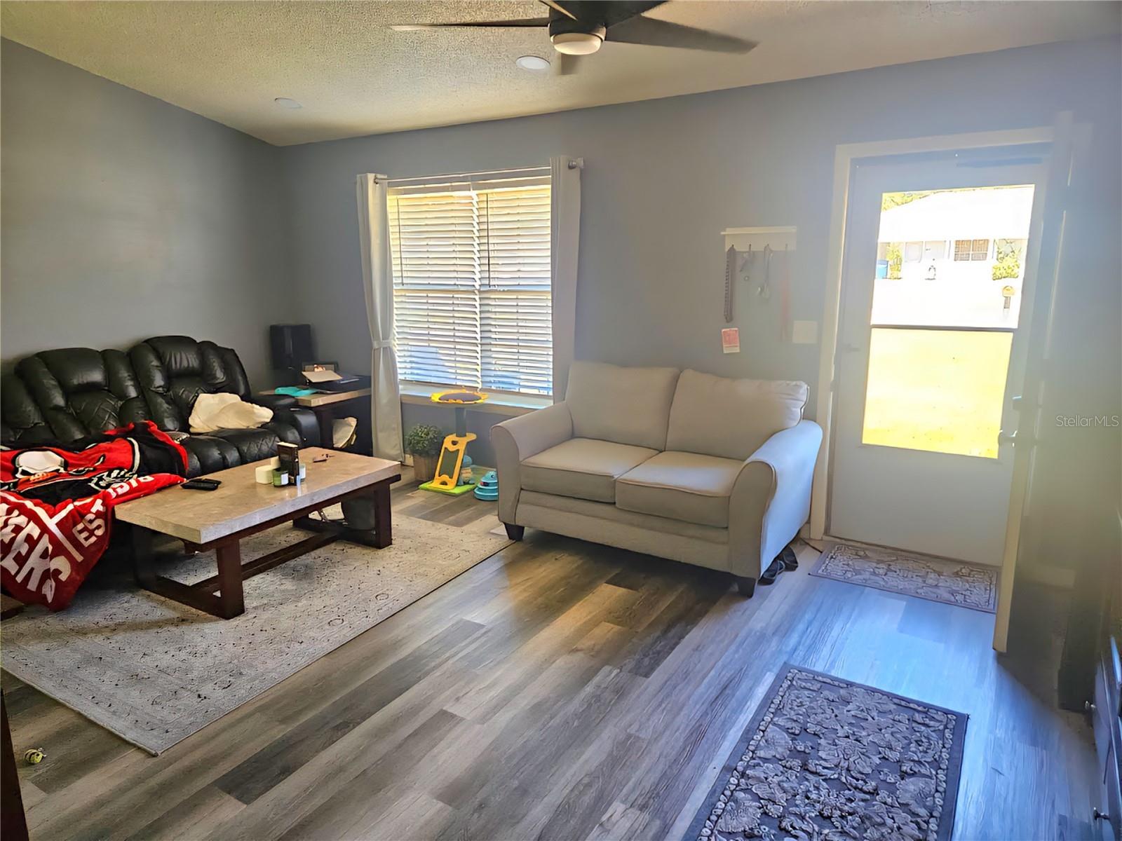 Image 4 of 12 For 613 45th Street E