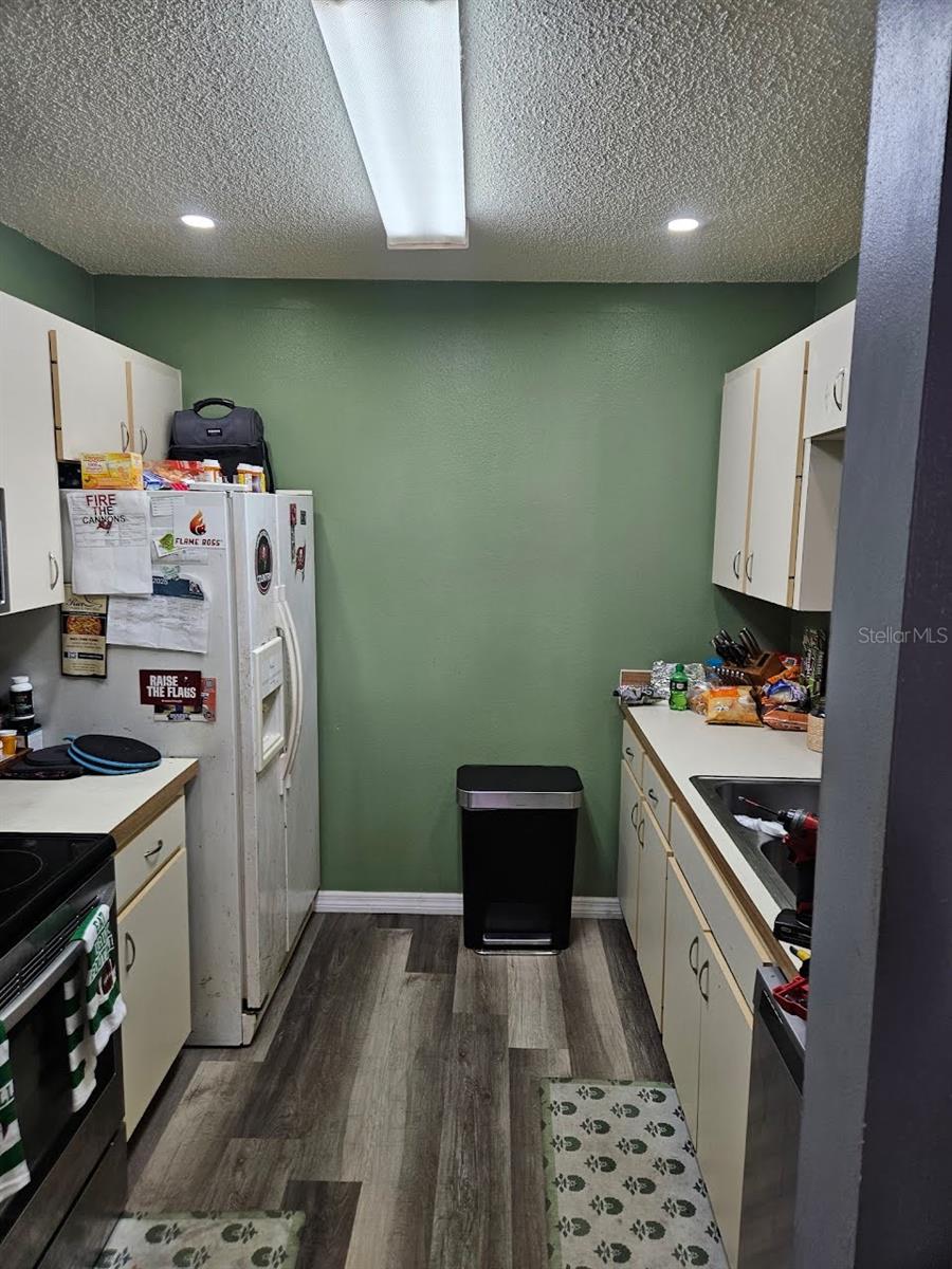 Image 8 of 12 For 613 45th Street E