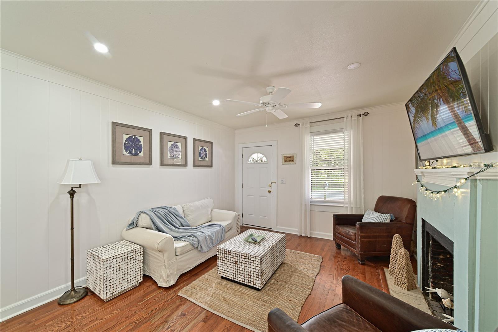 Image 12 of 18 For 1318 6th Street W