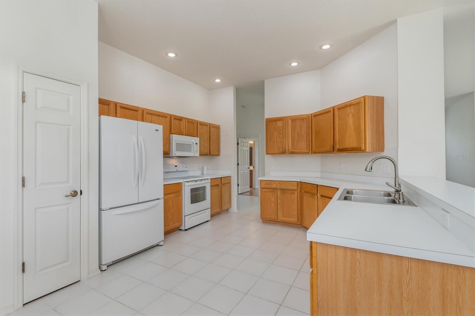 Image 16 of 50 For 6319 Sturbridge Court