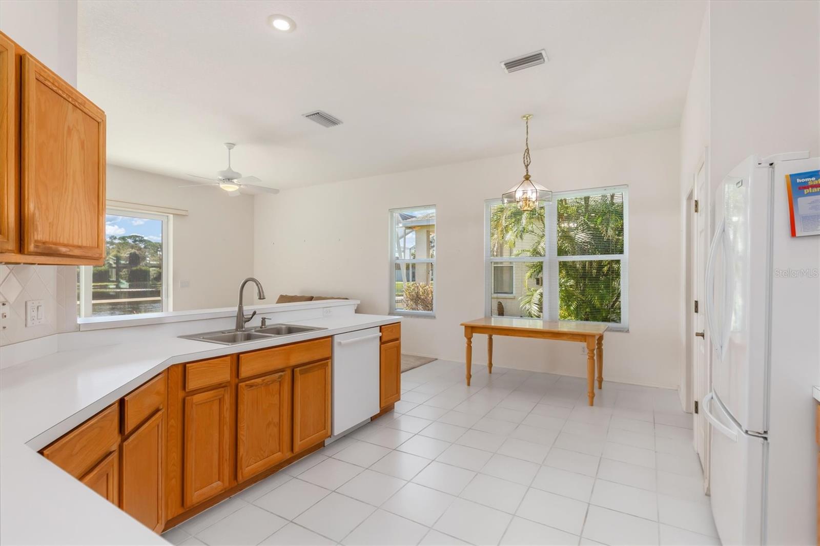 Image 19 of 50 For 6319 Sturbridge Court