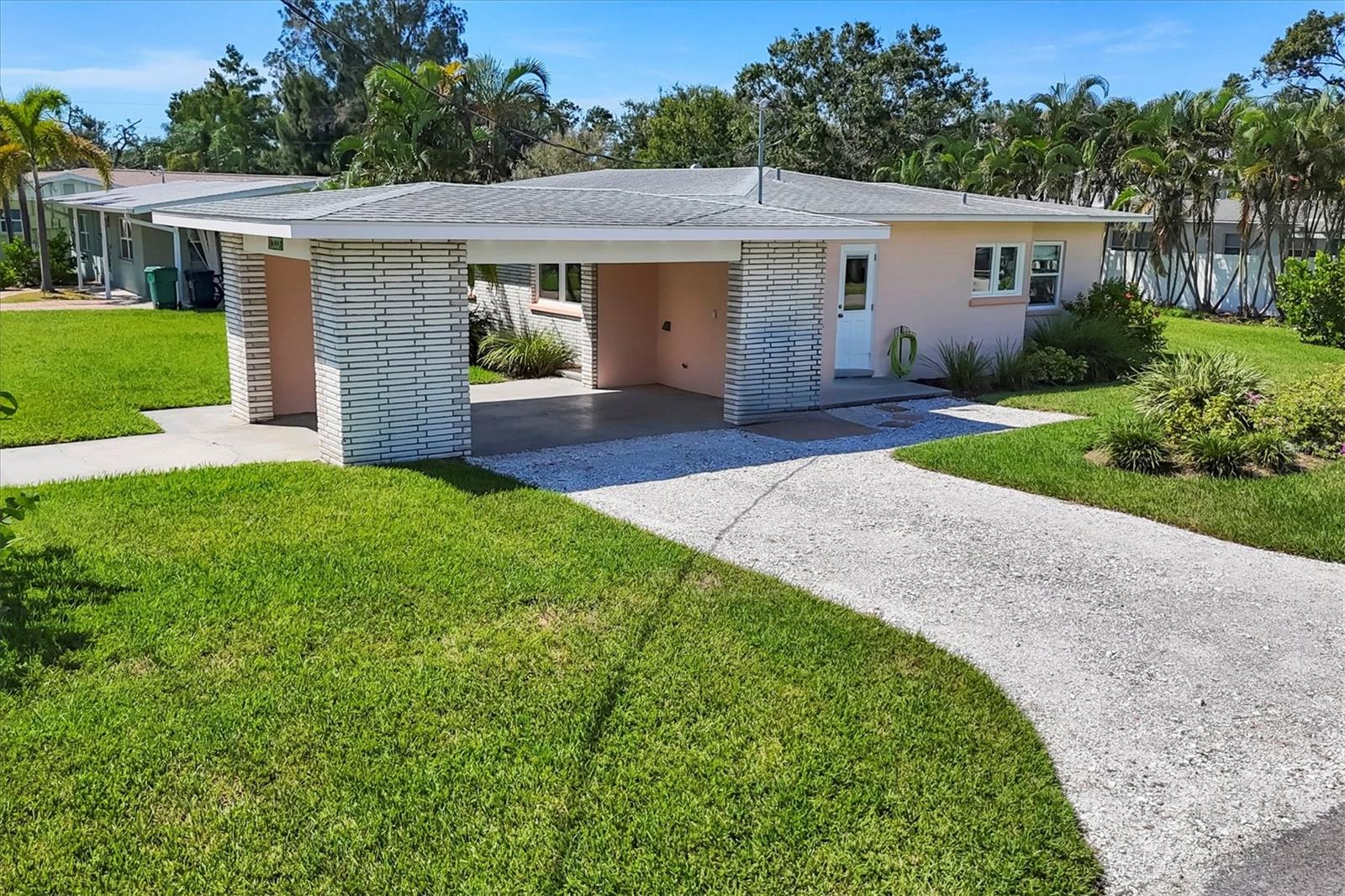 Image 5 of 57 For 1814 7th Street W