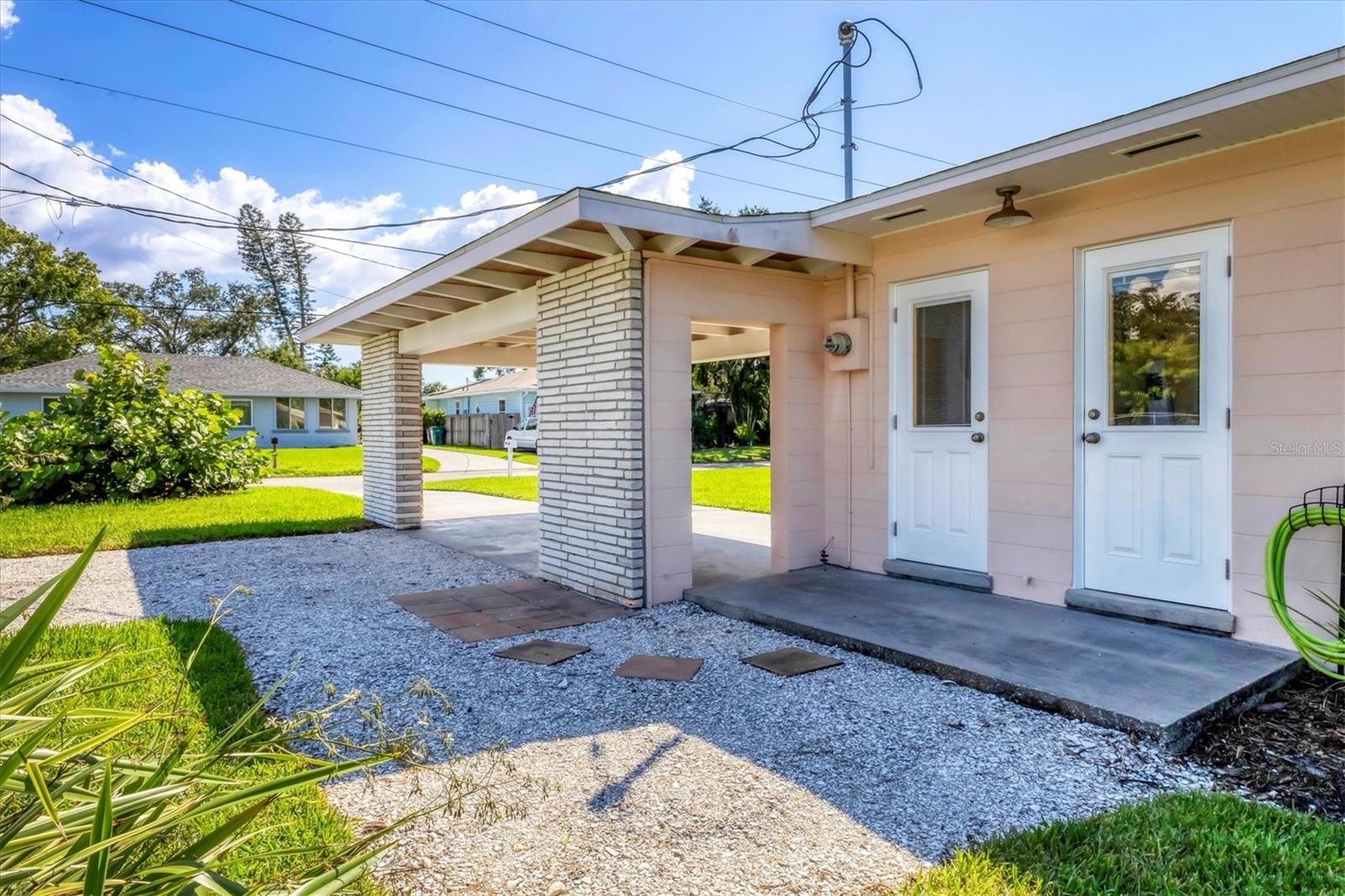 Image 6 of 57 For 1814 7th Street W