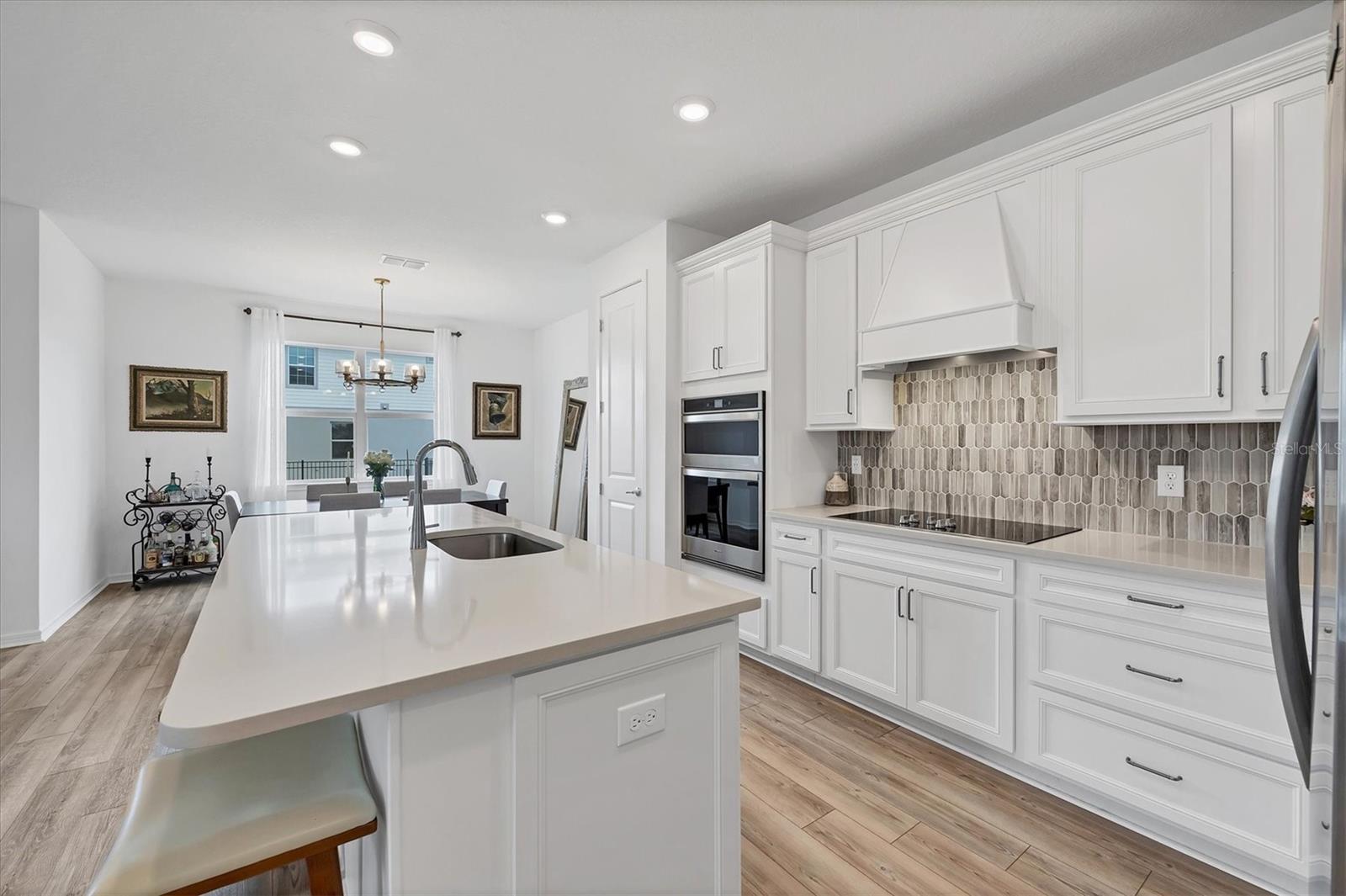 Image 13 of 58 For 9528 Lamine Way