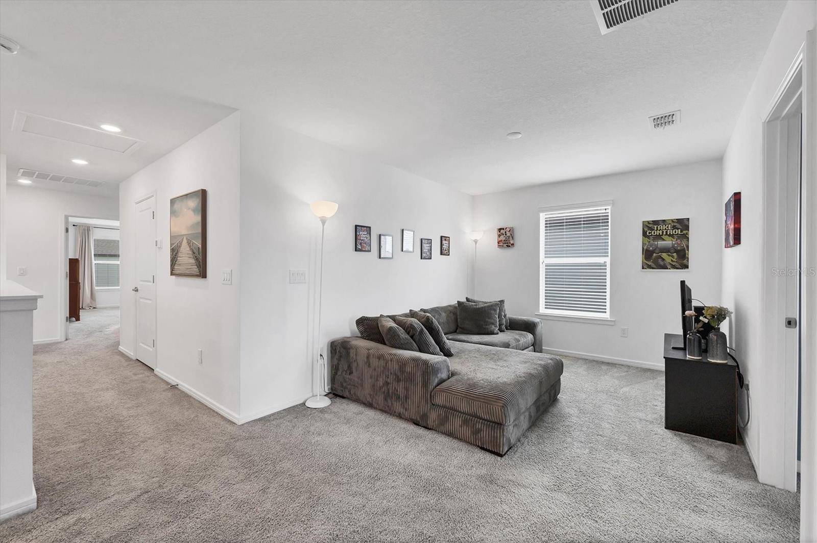 Image 18 of 58 For 9528 Lamine Way