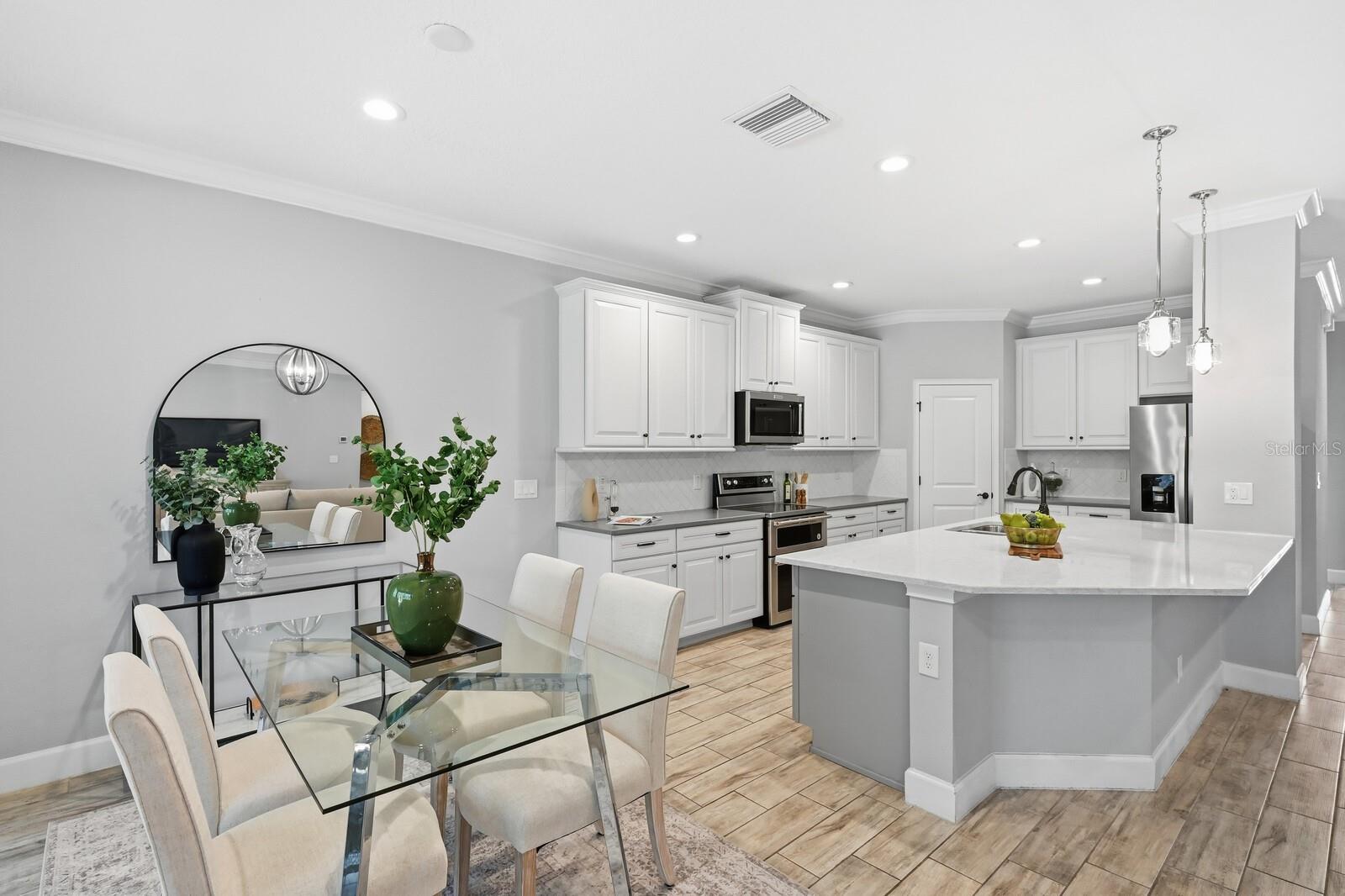 Image 17 of 45 For 5539 70th Drive E