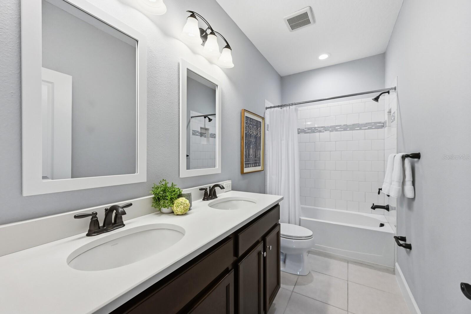 Image 38 of 45 For 5539 70th Drive E