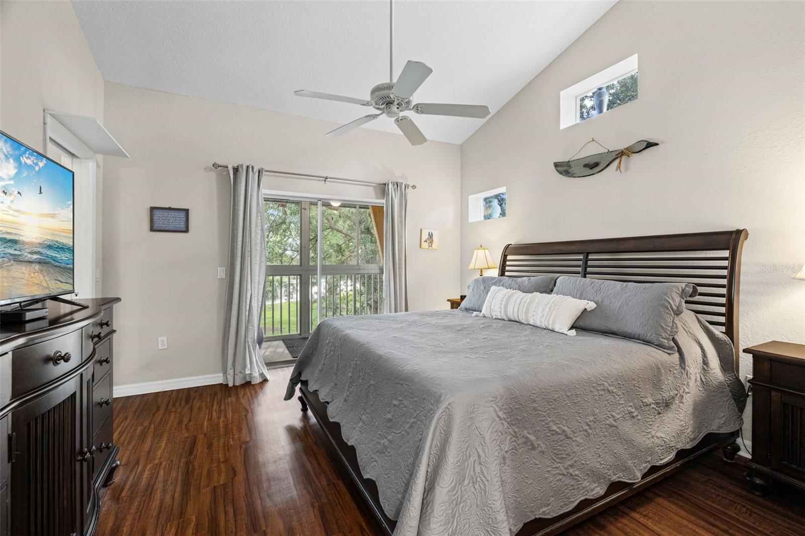 Image 21 of 75 For 6736 Fairview Terrace 6736