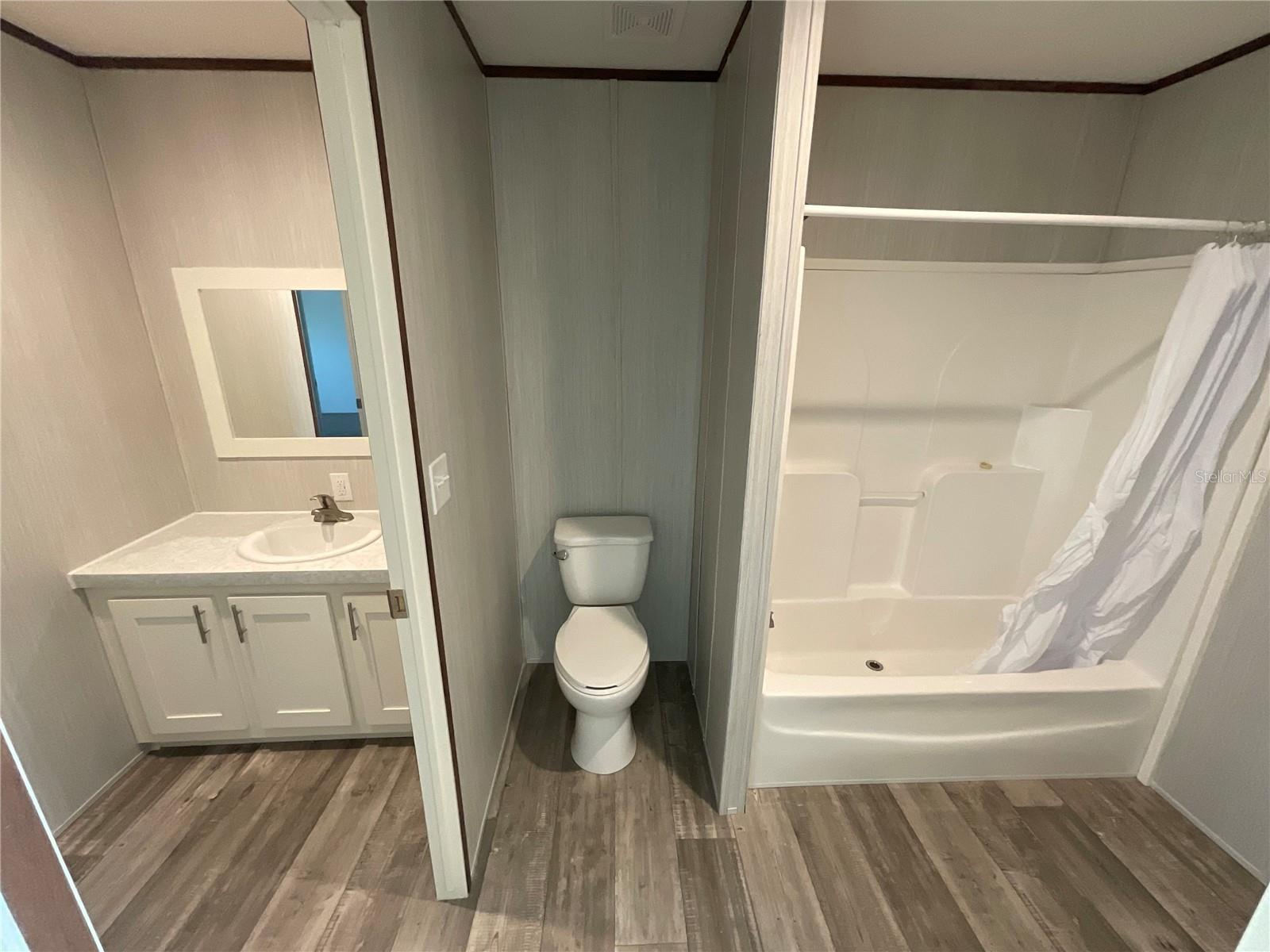 Image 12 of 16 For 4327 Airport Road