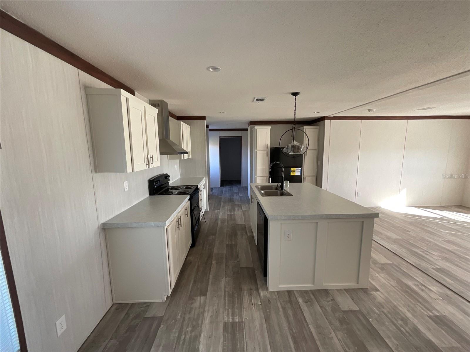 Image 3 of 16 For 4327 Airport Road