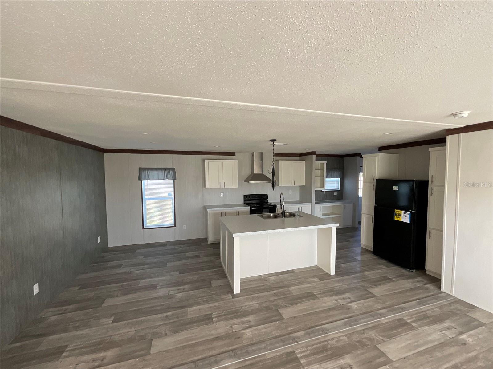 Image 4 of 16 For 4327 Airport Road