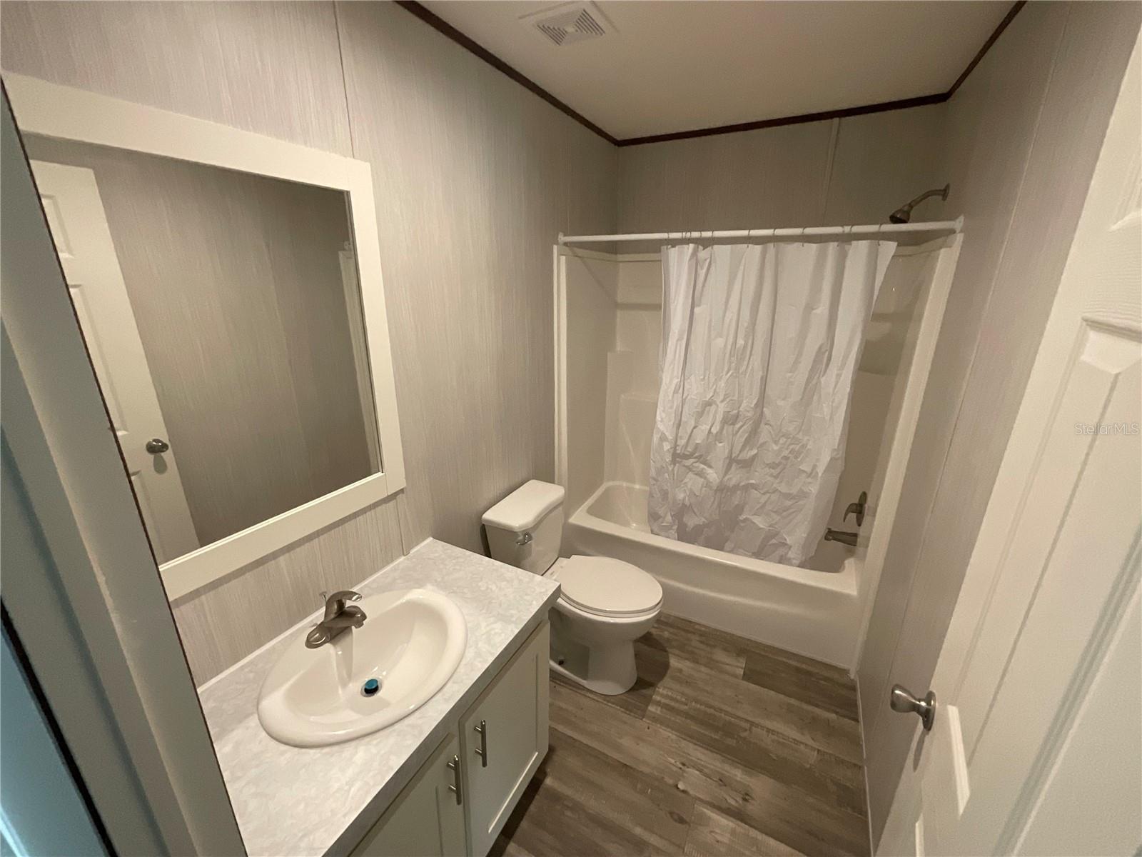 Image 9 of 16 For 4327 Airport Road