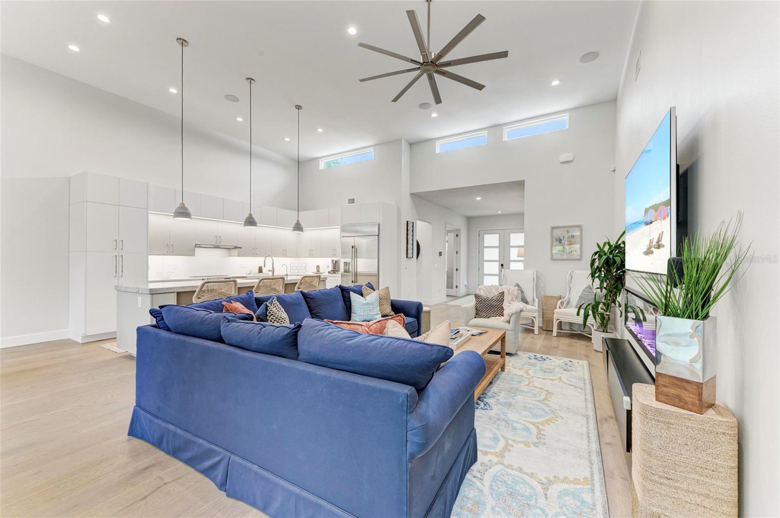 Image 13 of 67 For 2524 Arlington Street