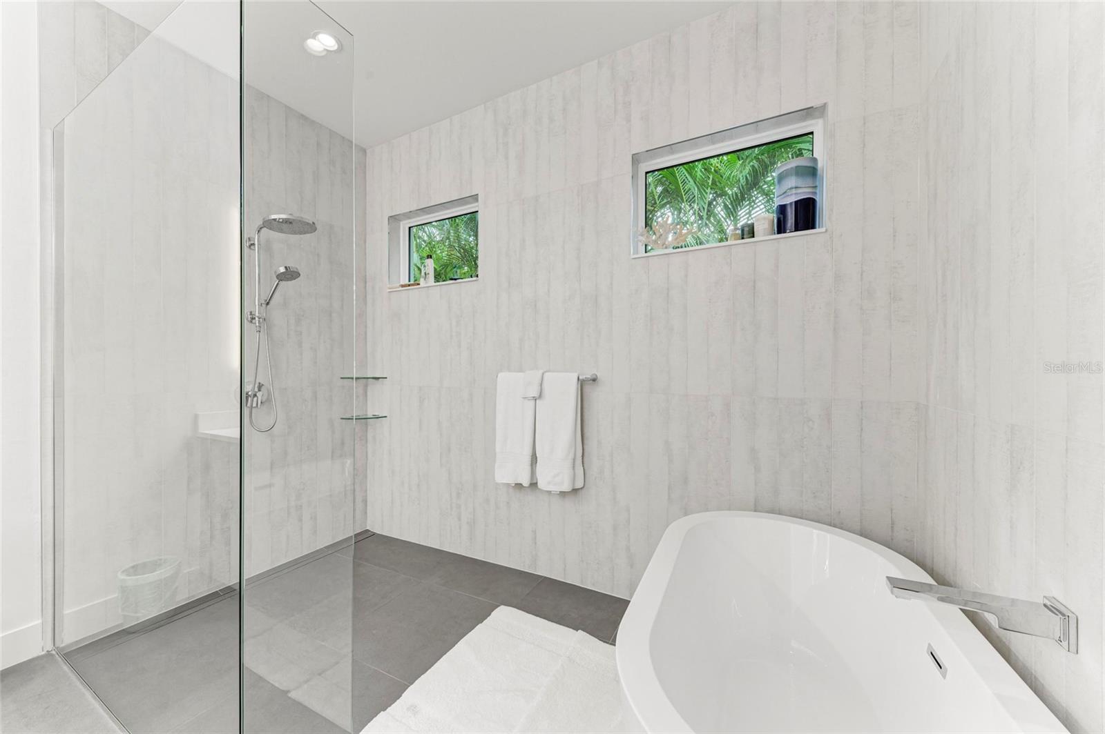 Image 35 of 67 For 2524 Arlington Street