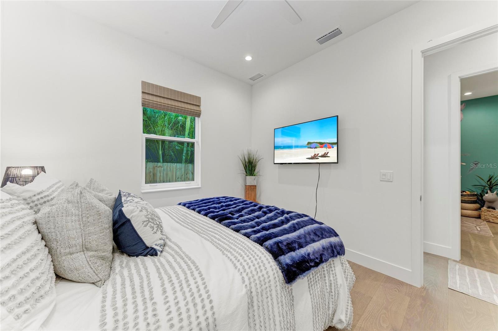 Image 45 of 67 For 2524 Arlington Street