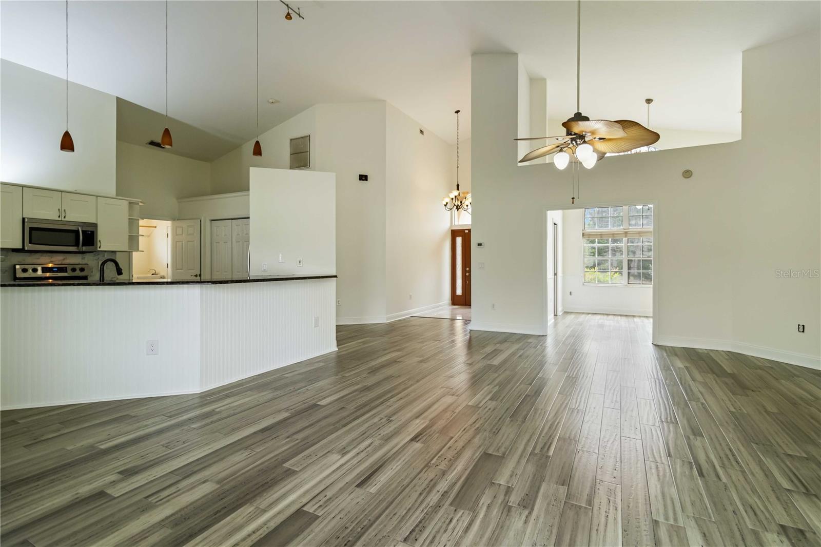Image 15 of 48 For 7313 52nd Drive E