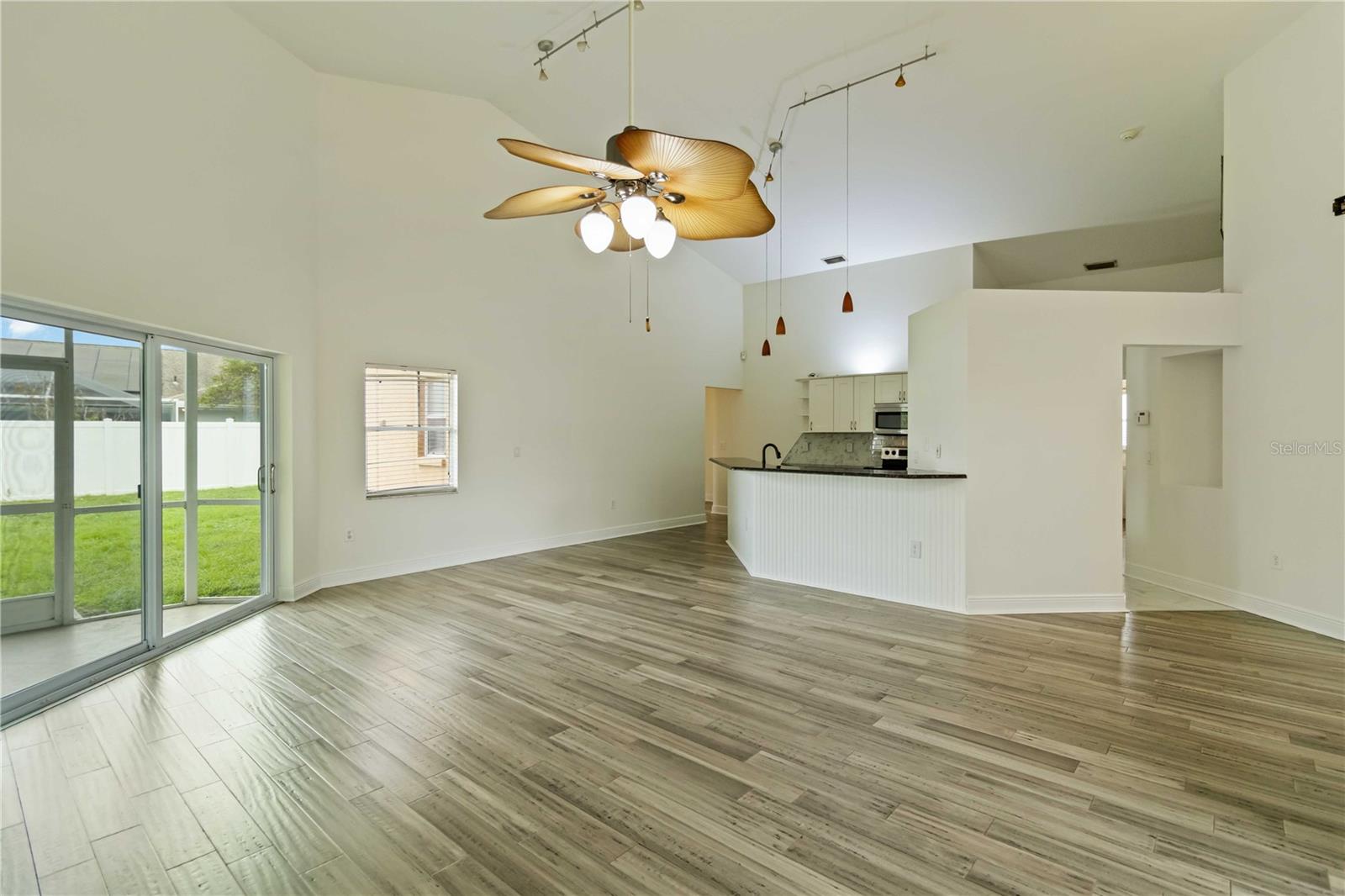 Image 16 of 48 For 7313 52nd Drive E