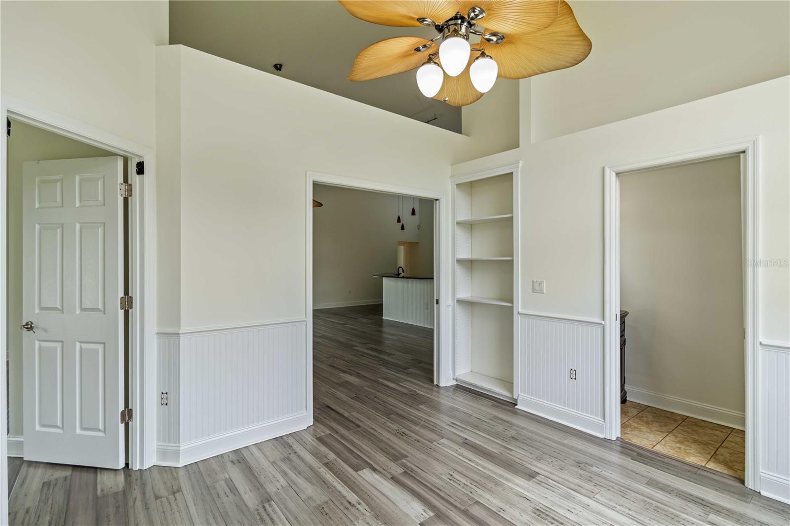 Image 20 of 48 For 7313 52nd Drive E