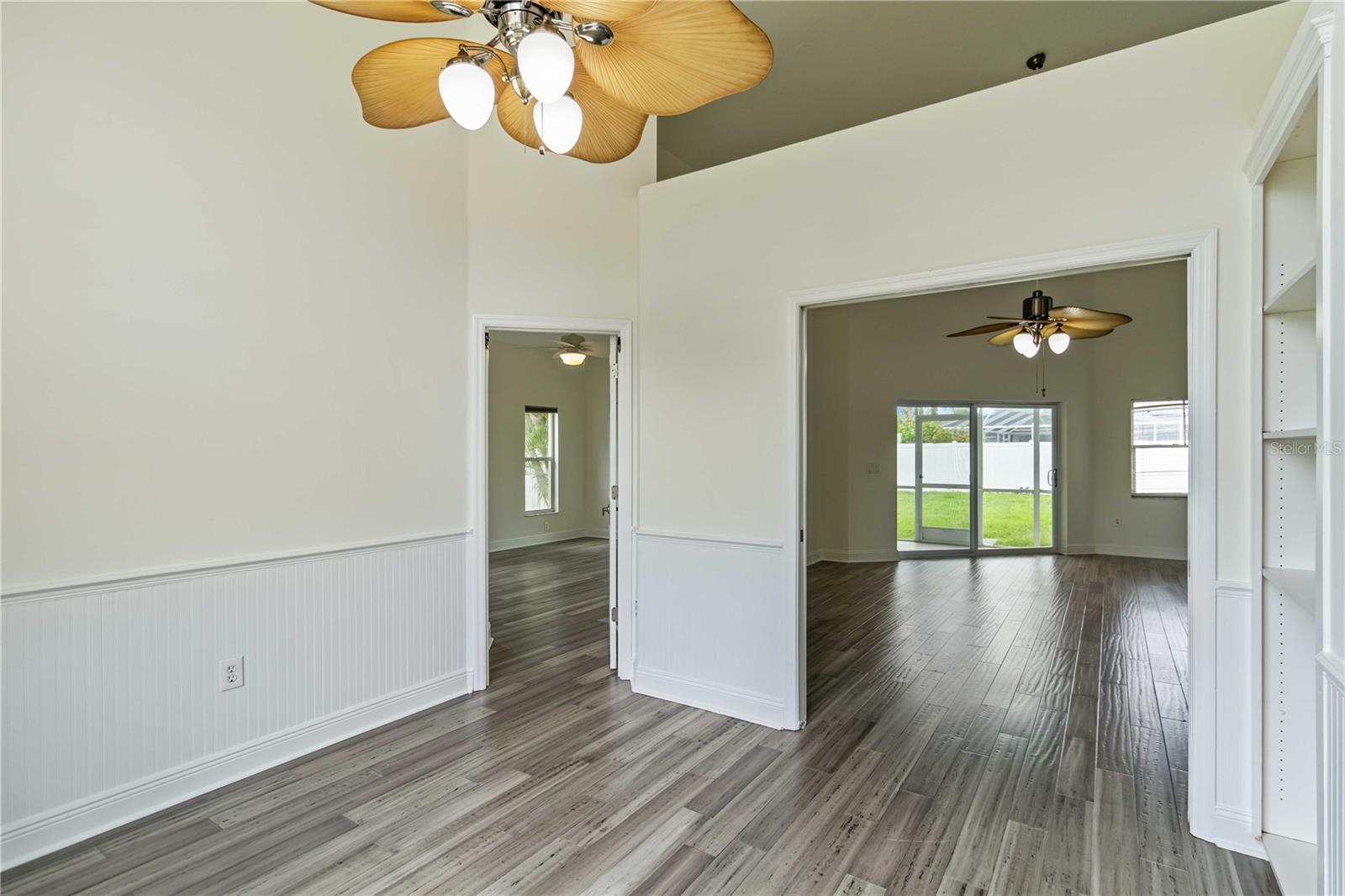 Image 21 of 48 For 7313 52nd Drive E