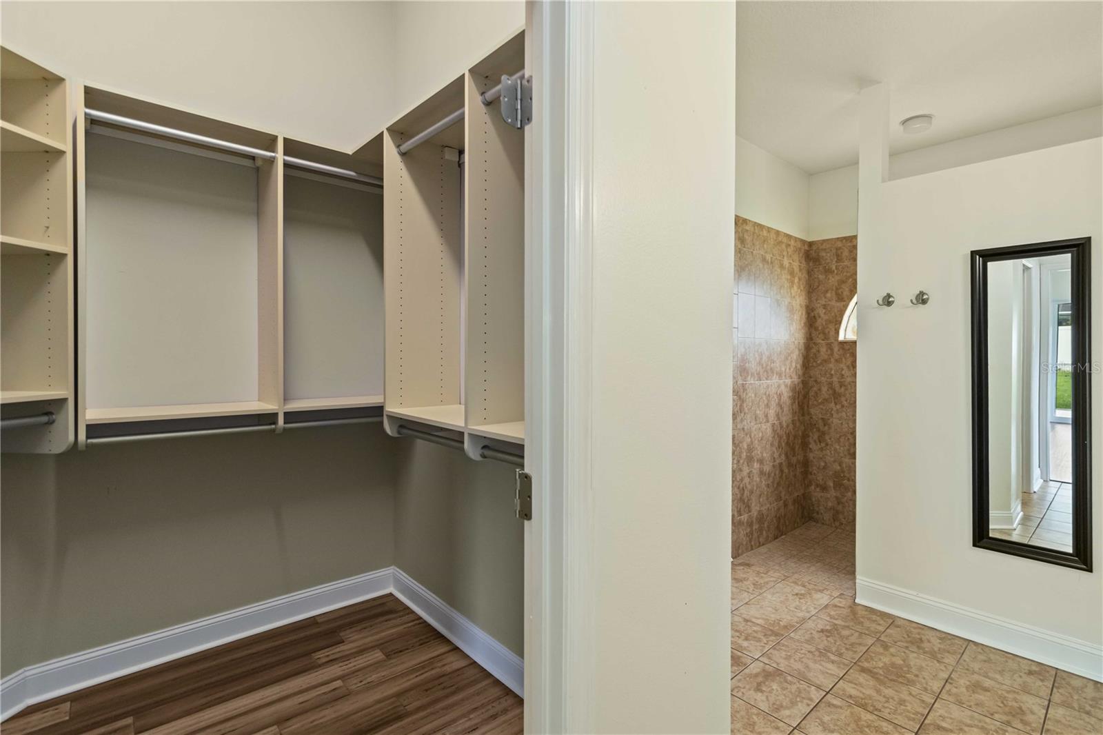 Image 26 of 48 For 7313 52nd Drive E
